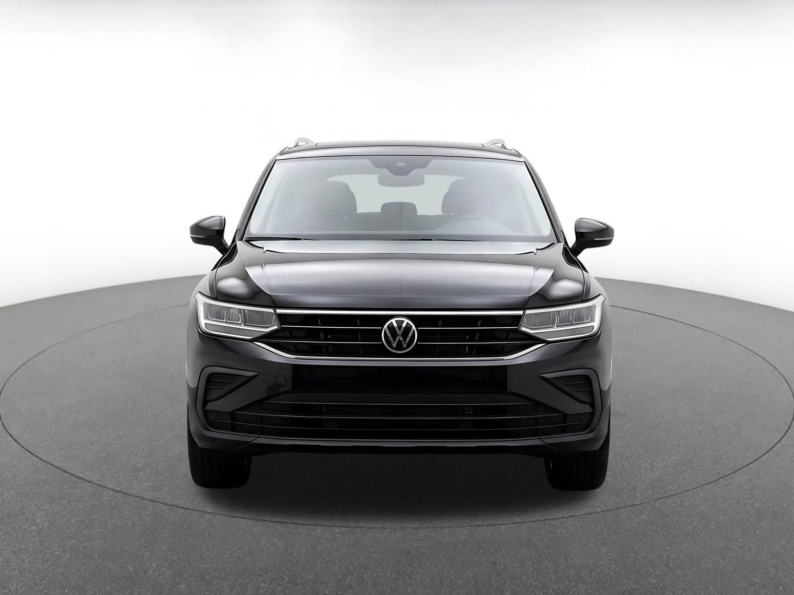 Thumbnail: 2026 Volkswagen Tiguan - 2