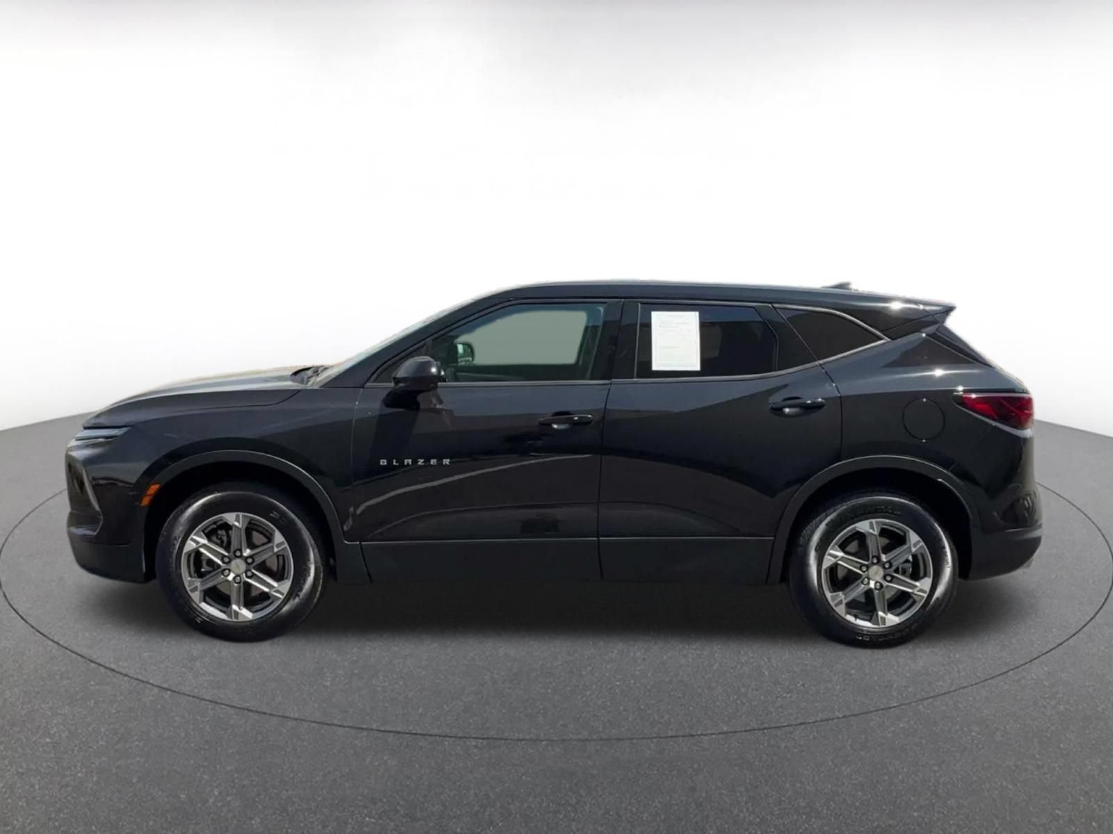 Thumbnail: 2025 Chevrolet Blazer - 8