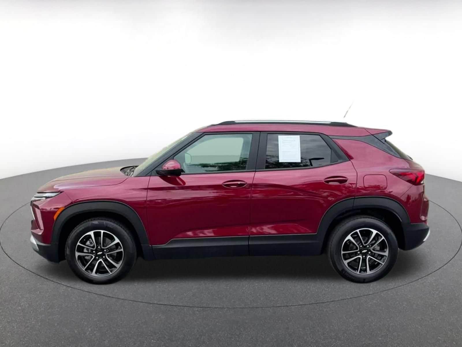 Thumbnail: 2025 Chevrolet TrailBlazer - 8