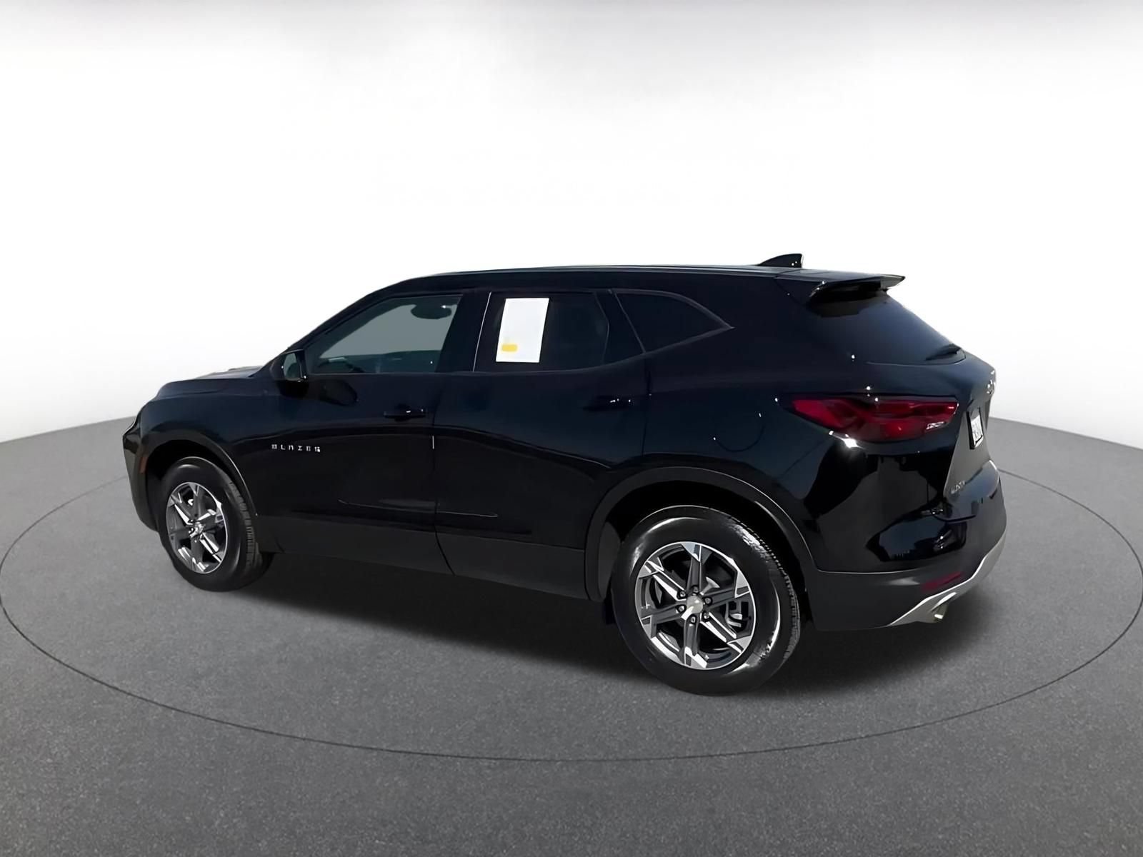 Thumbnail: 2026 Chevrolet Blazer - 9