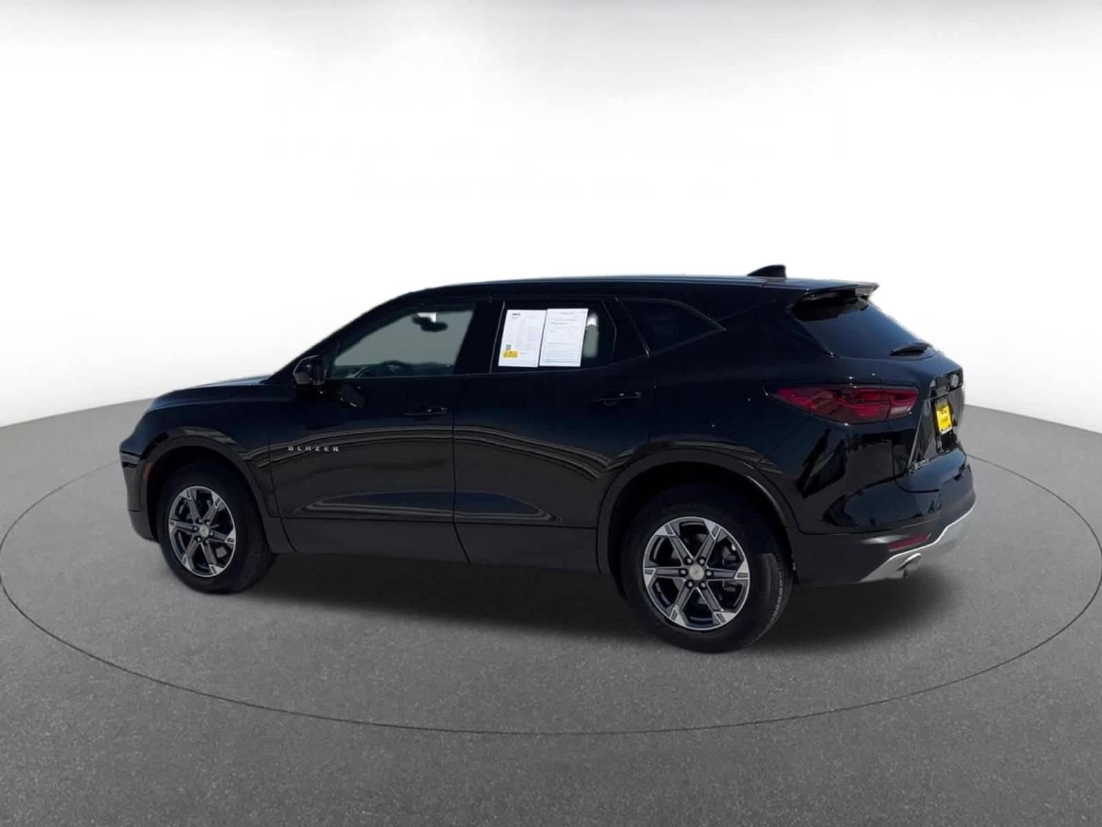 Thumbnail: 2026 Chevrolet Blazer - 9
