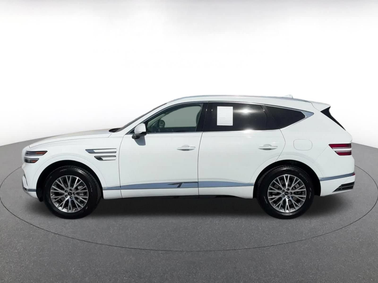 Thumbnail: 2026 Genesis GV80 - 8