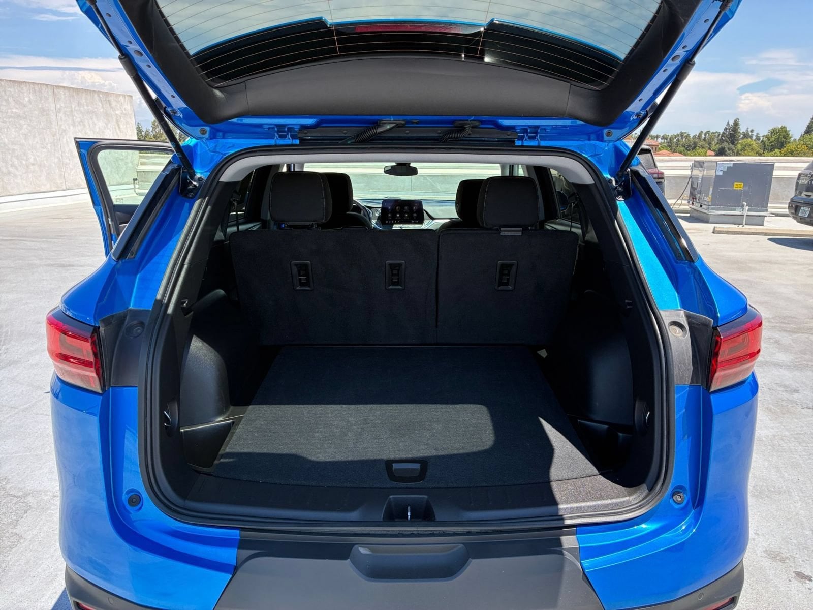 Thumbnail: 2026 Chevrolet Blazer - 31