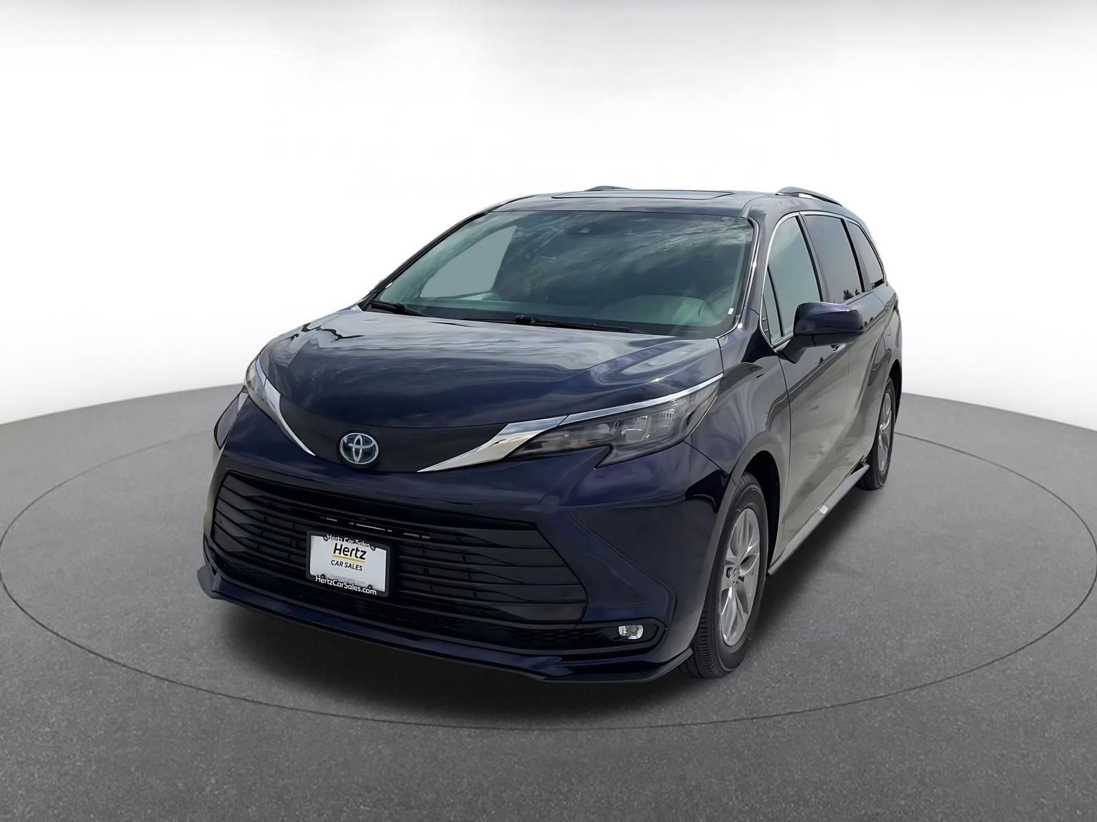 Thumbnail: 2025 Toyota Sienna - 6
