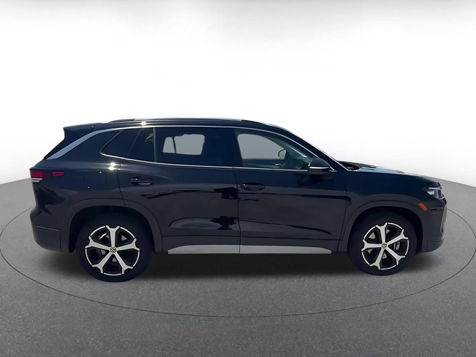 Thumbnail: 2026 Volkswagen Tiguan - 15