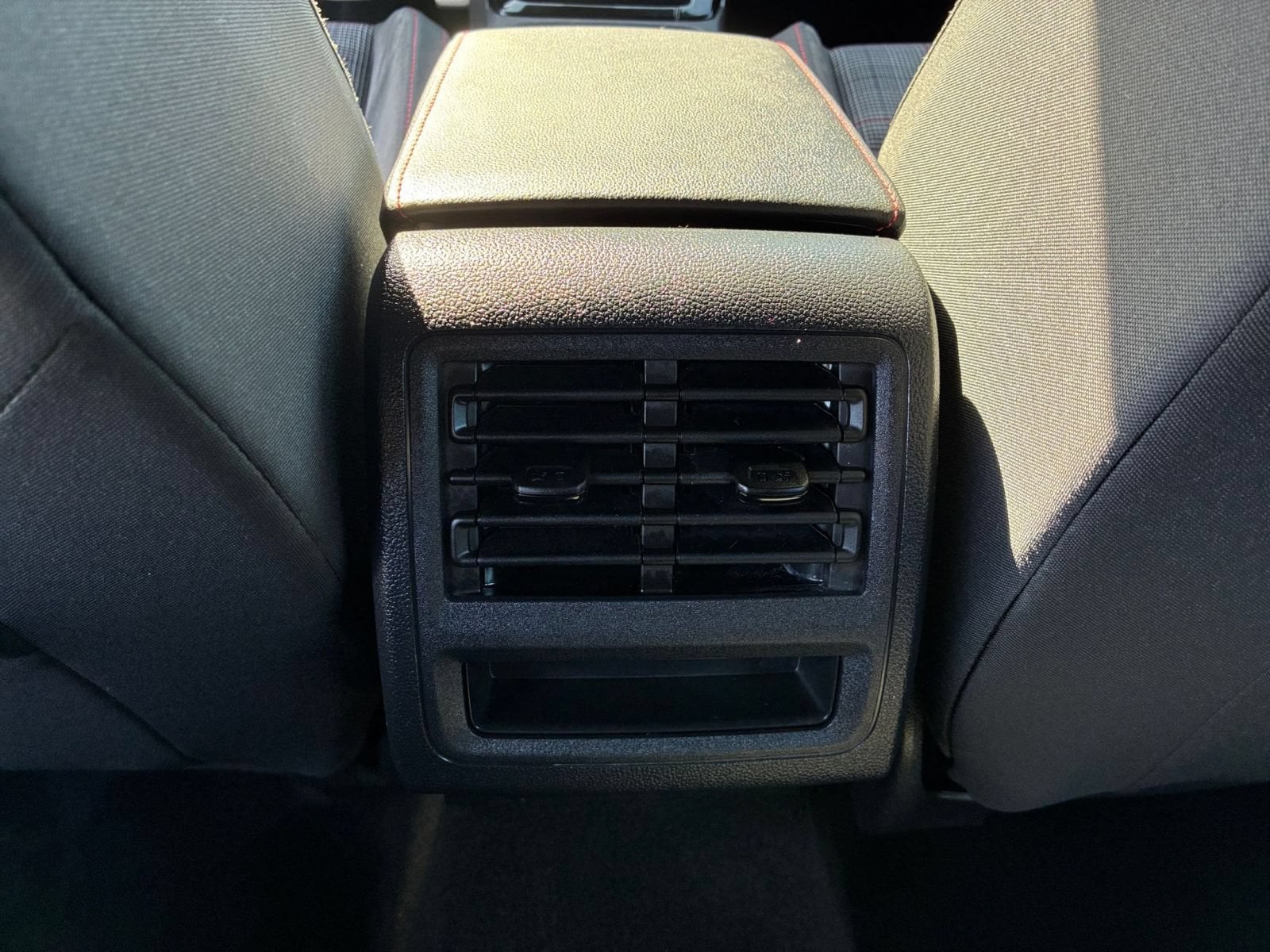Thumbnail: 2026 Volkswagen Golf - 20