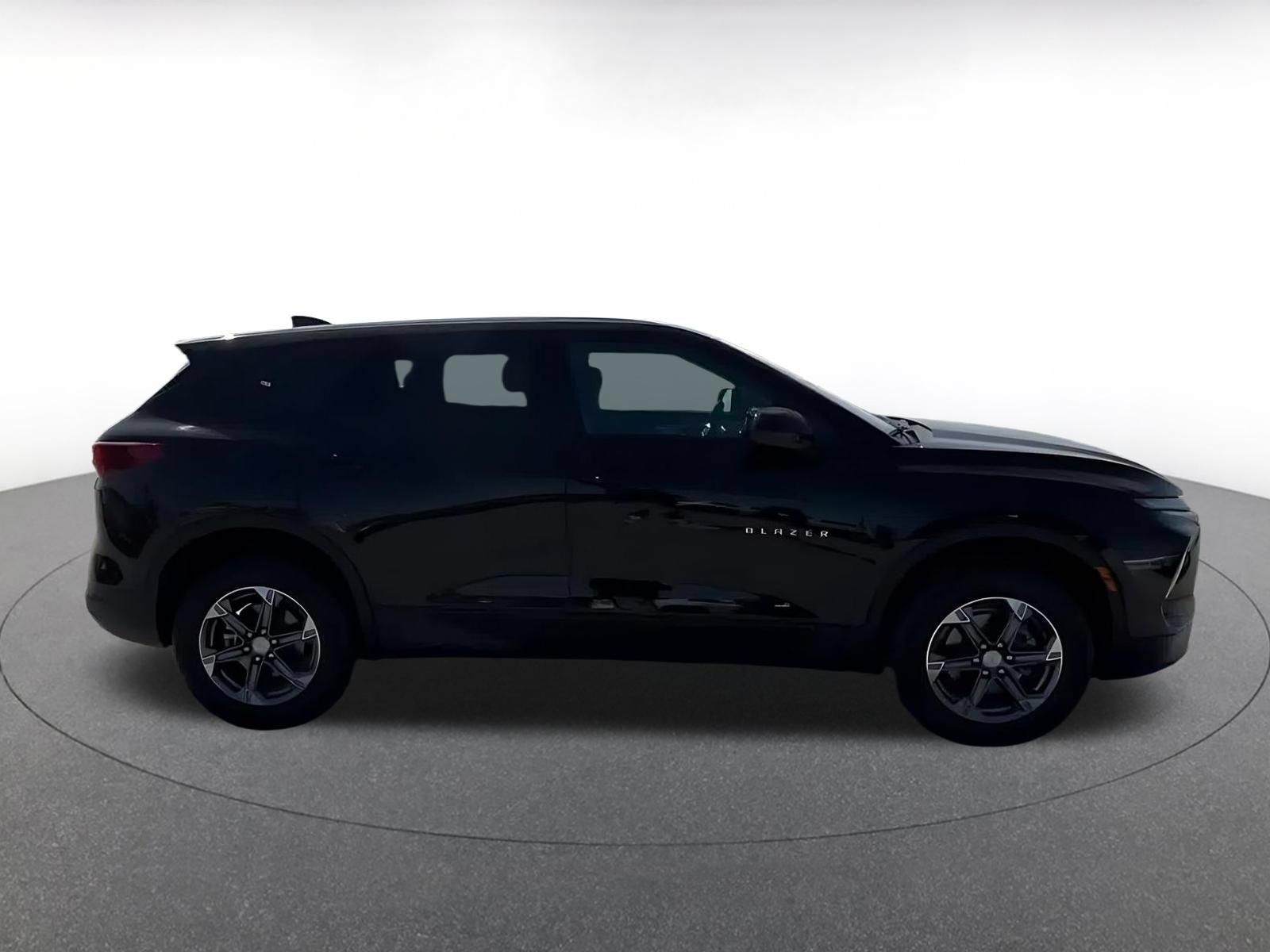 Thumbnail: 2026 Chevrolet Blazer - 14