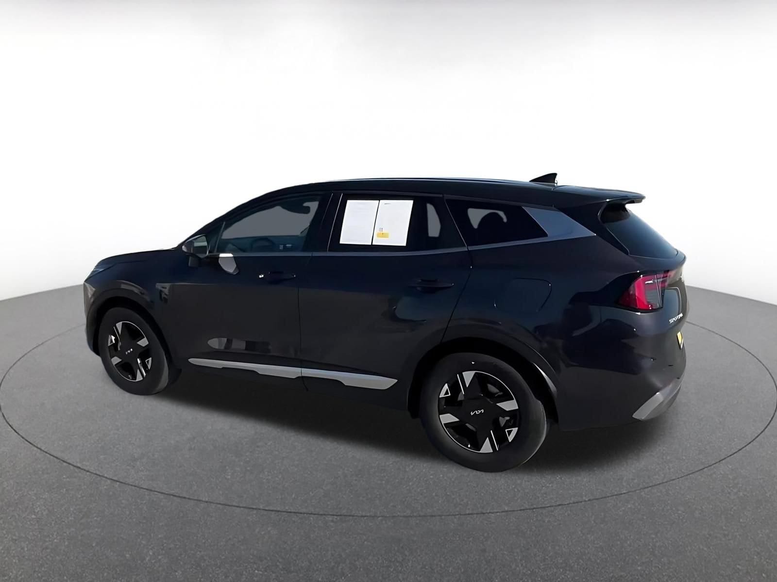 Thumbnail: 2026 Kia Sportage - 8