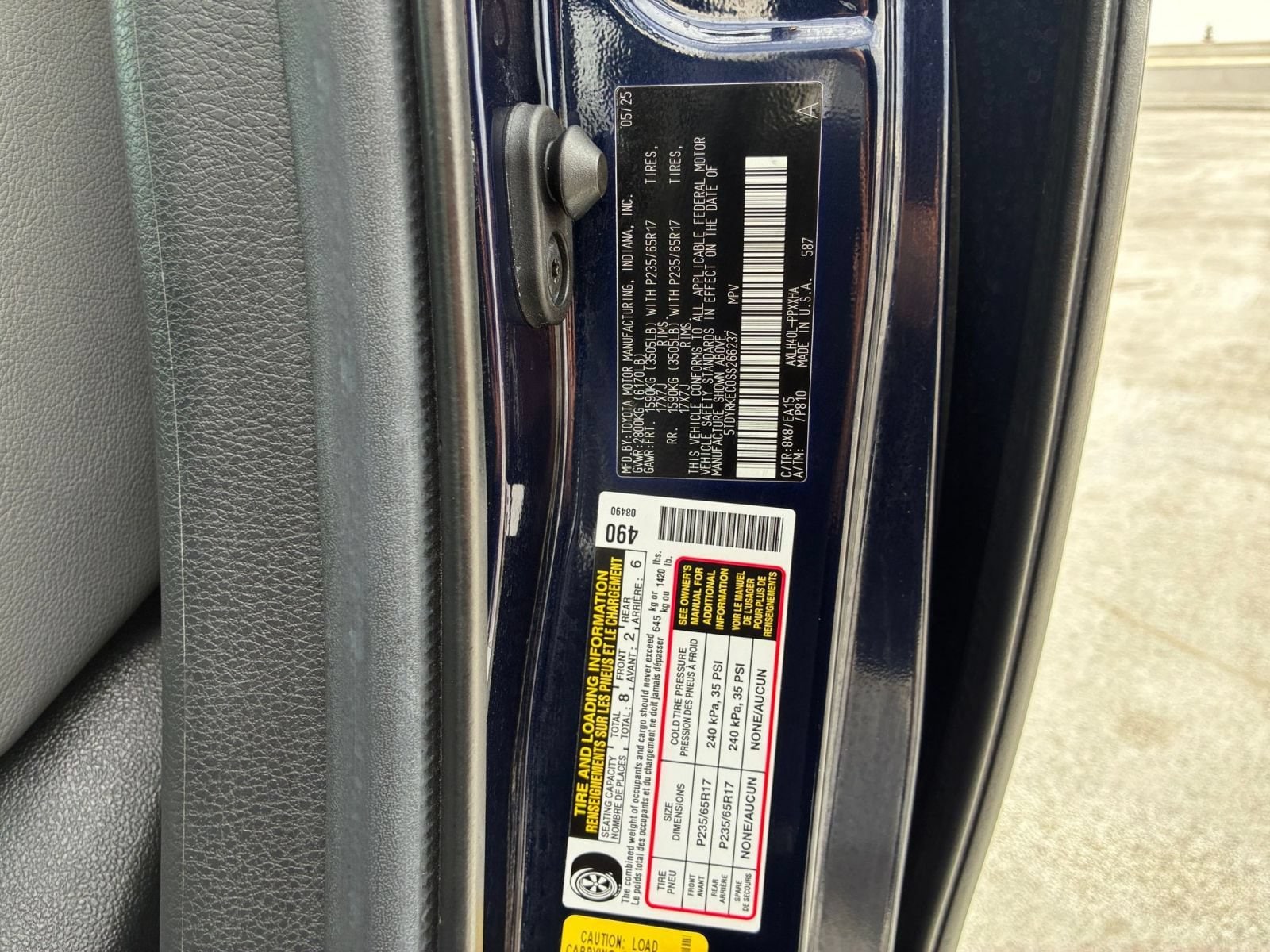 Thumbnail: 2025 Toyota Sienna - 31