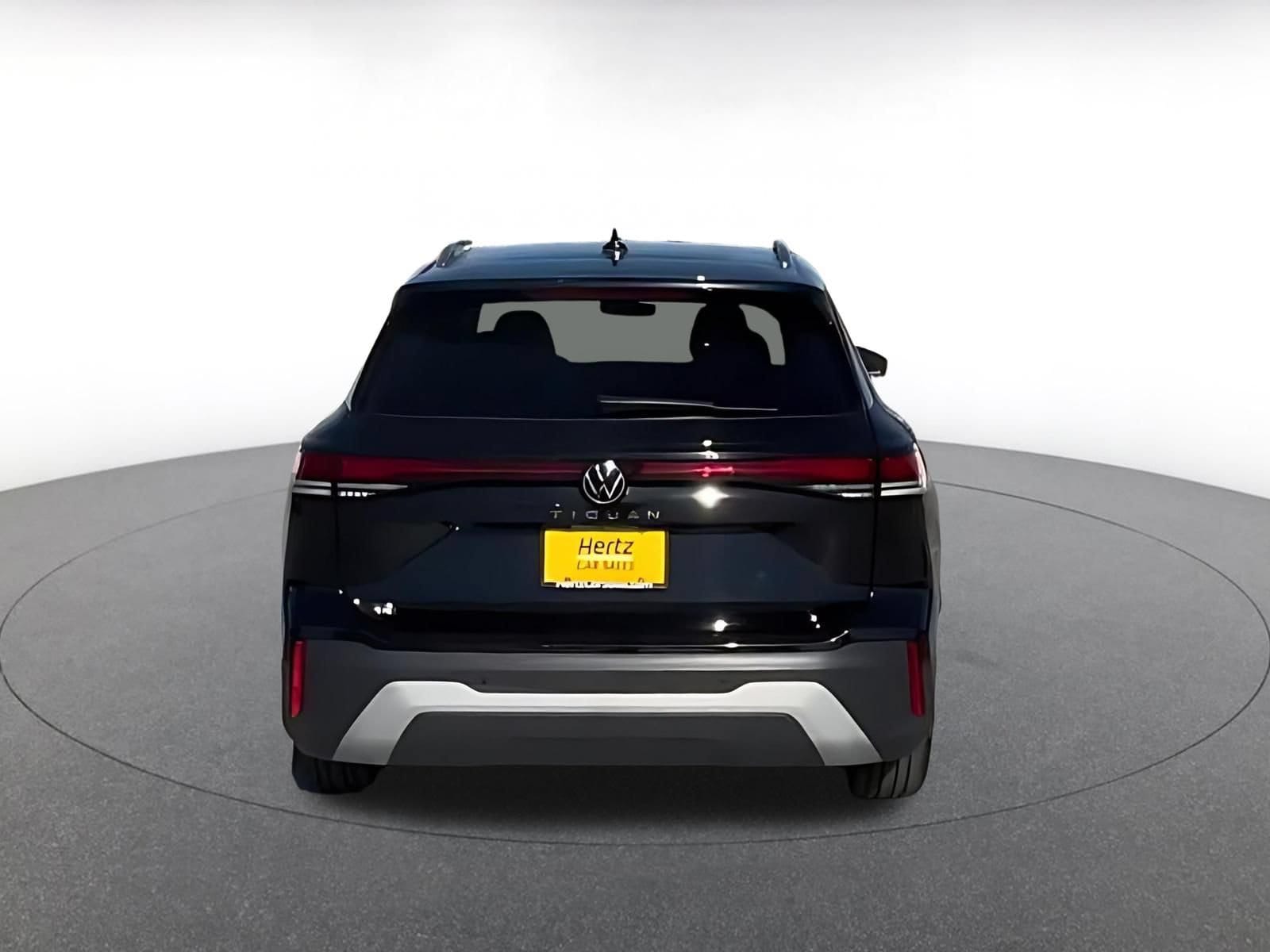 Thumbnail: 2026 Volkswagen Tiguan - 10