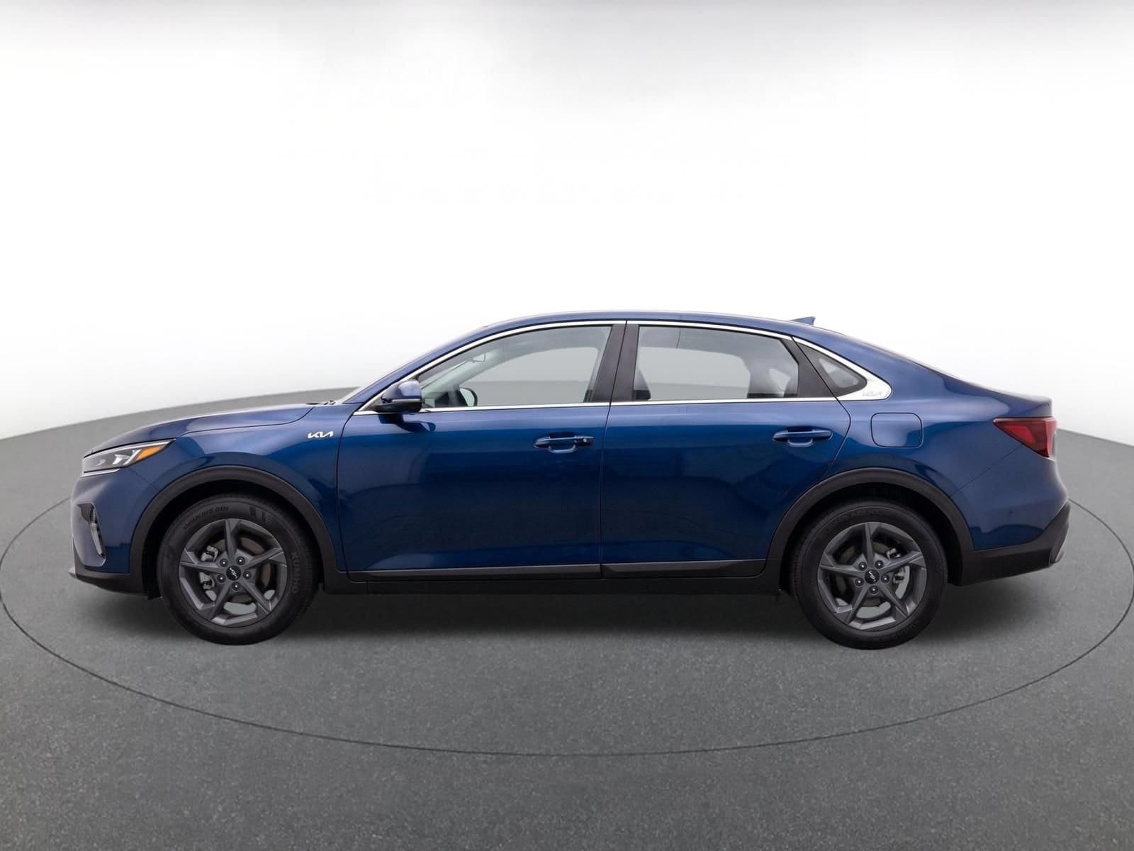 Thumbnail: 2026 Kia K4 - 4