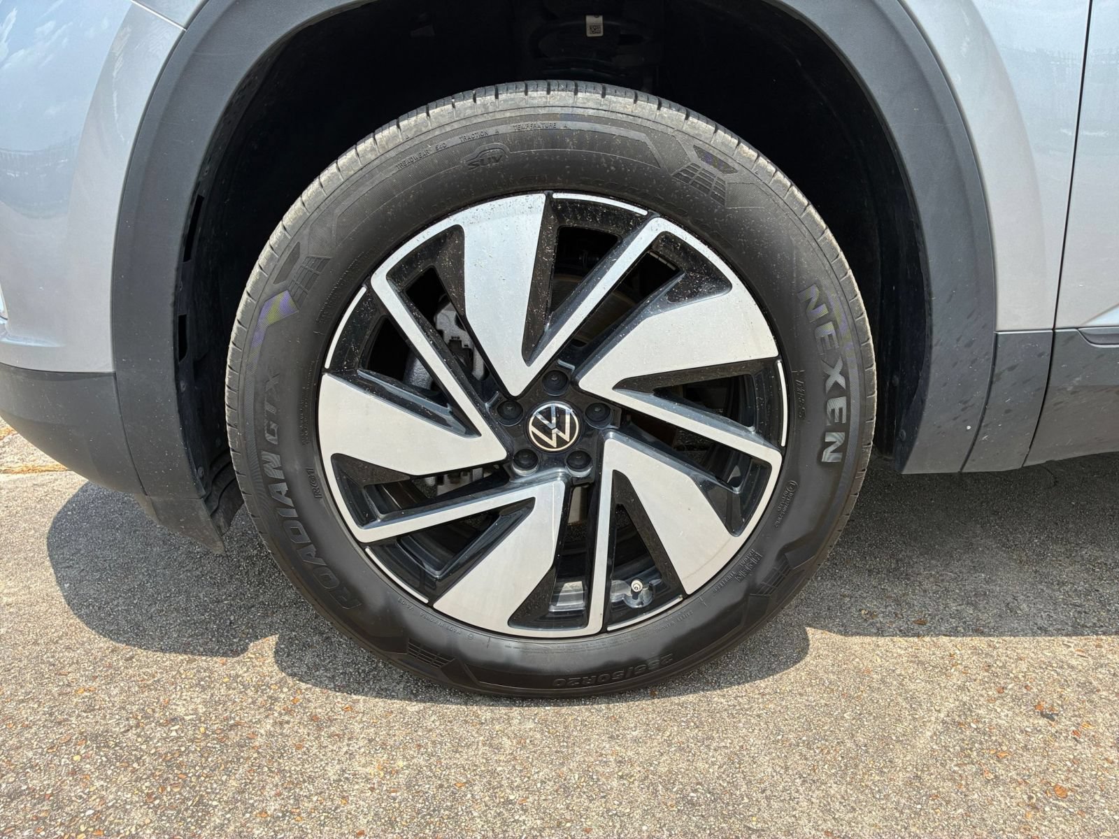 Thumbnail: 2026 Volkswagen Atlas - 32