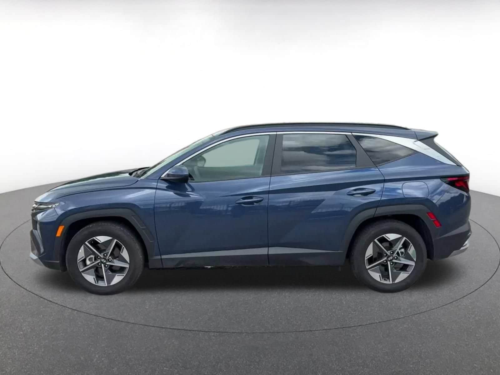 Thumbnail: 2026 Hyundai Tucson - 8