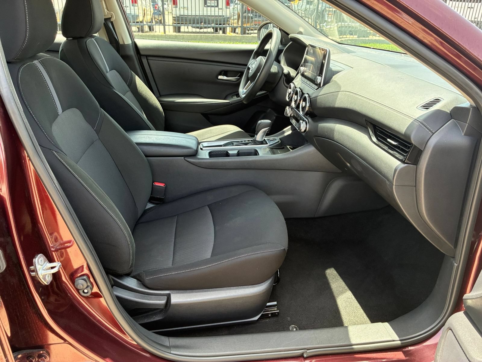 Thumbnail: 2025 Nissan Sentra - 33