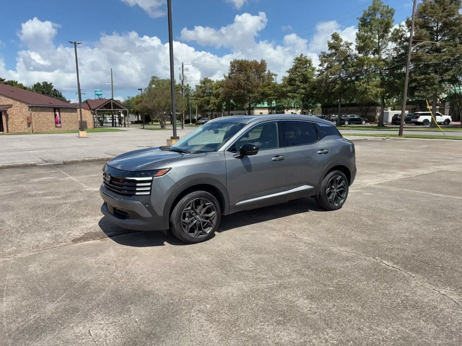 Thumbnail: 2026 Nissan Kicks - 9