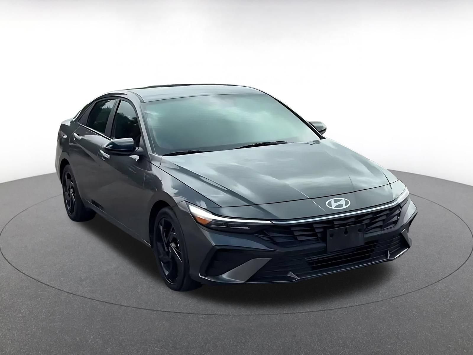 Thumbnail: 2026 Hyundai Elantra - 3