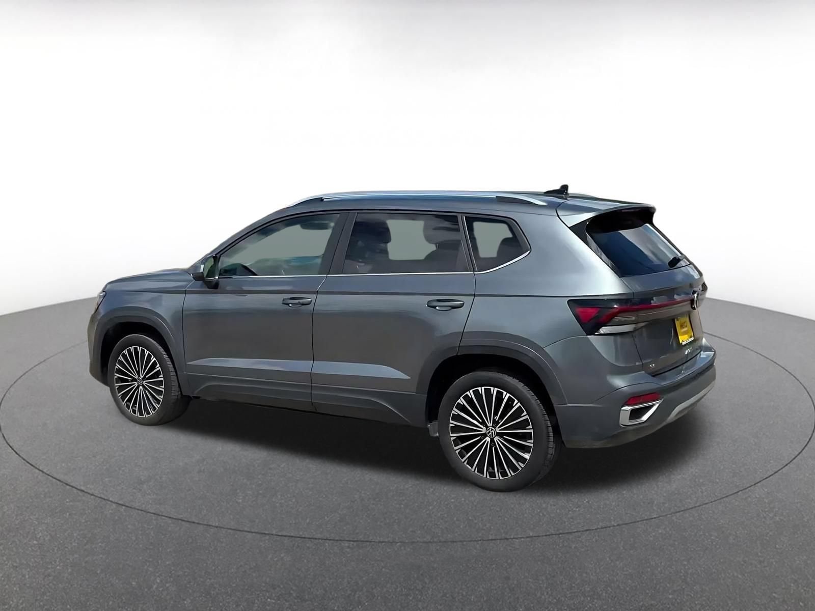 Thumbnail: 2026 Volkswagen Taos - 9