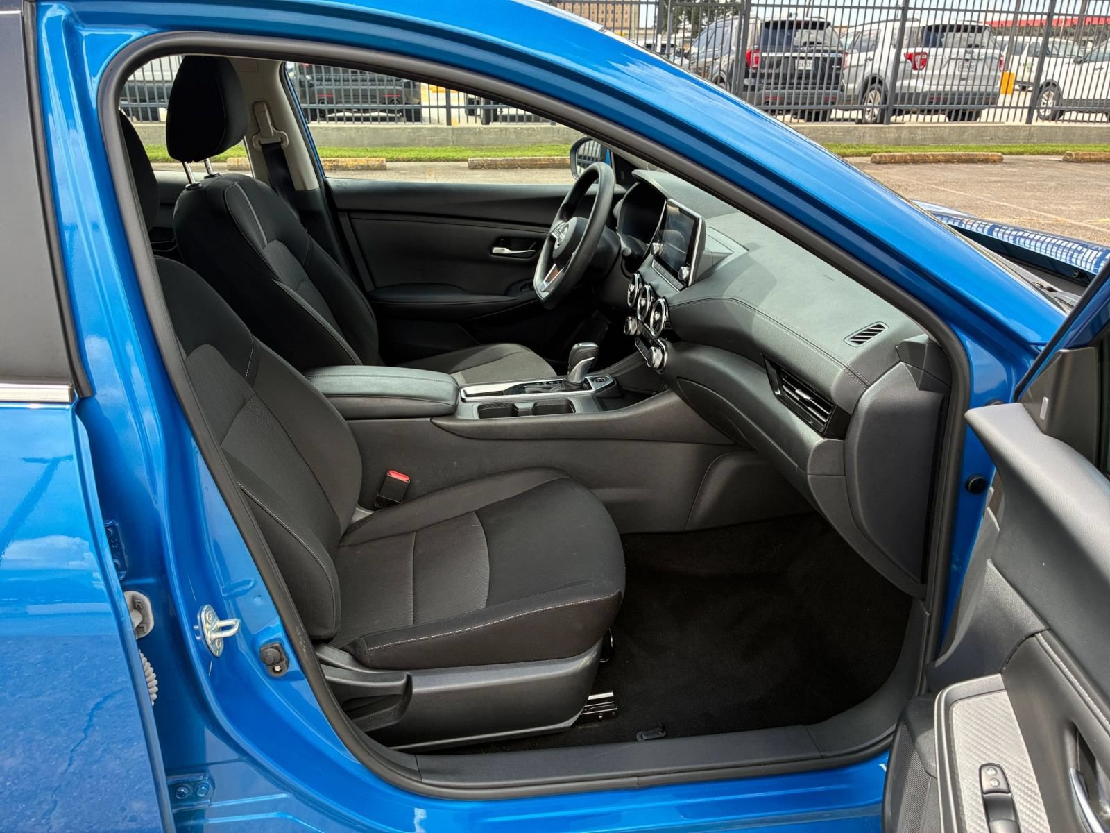 Thumbnail: 2025 Nissan Sentra - 33