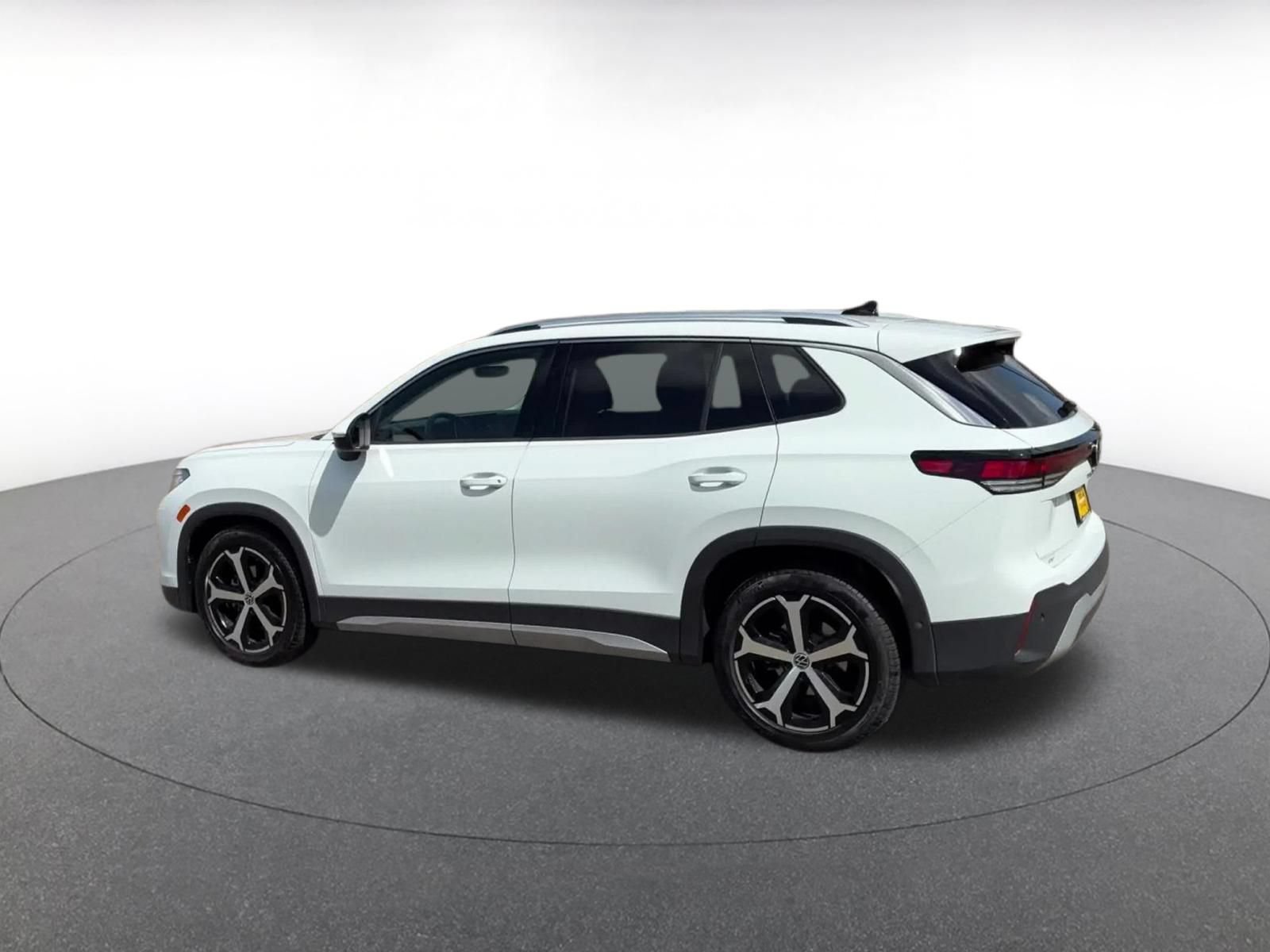 Thumbnail: 2026 Volkswagen Tiguan - 9