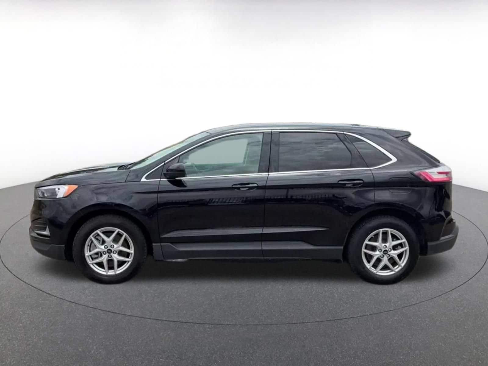 Thumbnail: 2024 Ford Edge - 8
