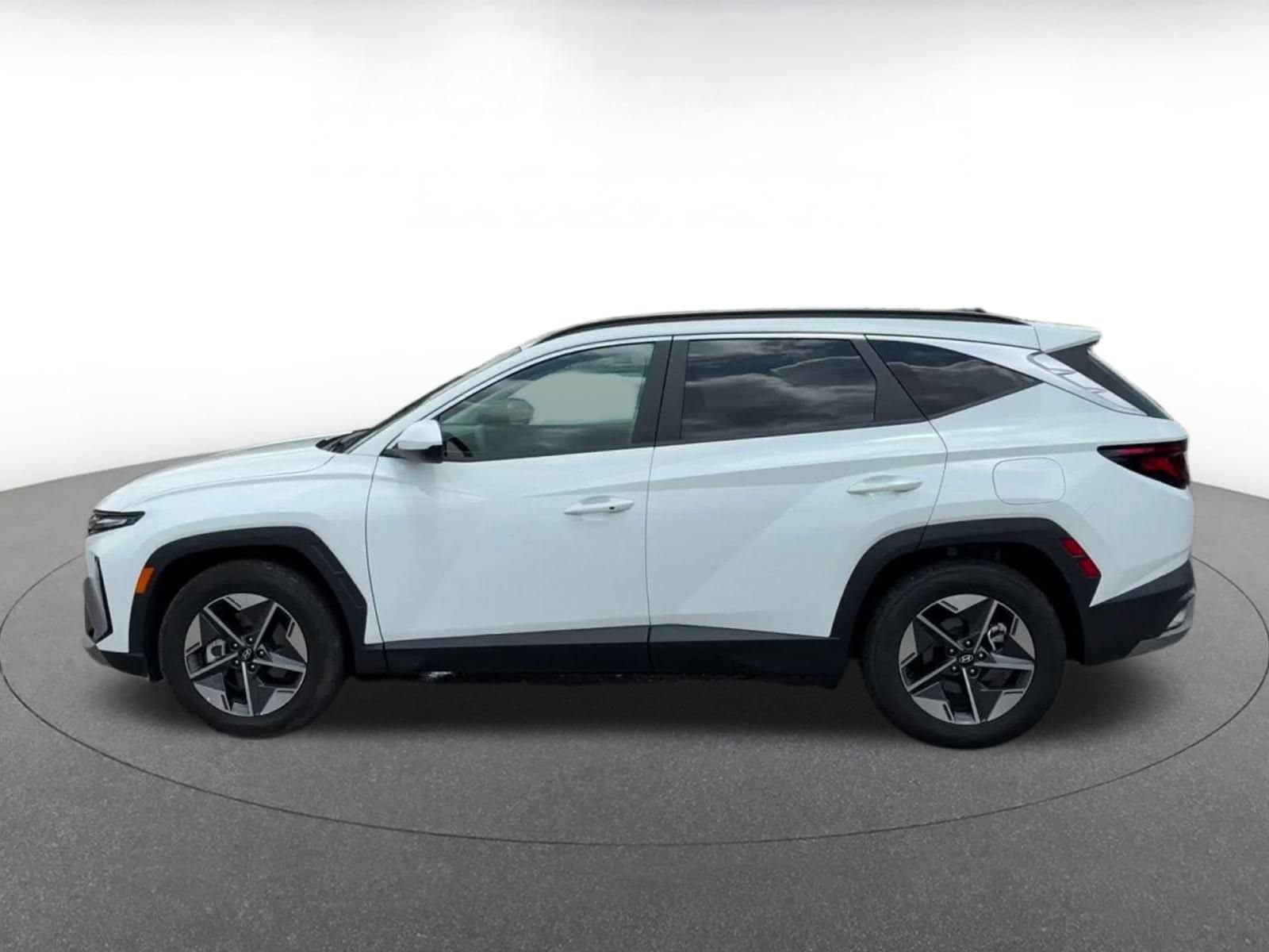 Thumbnail: 2026 Hyundai Tucson - 8