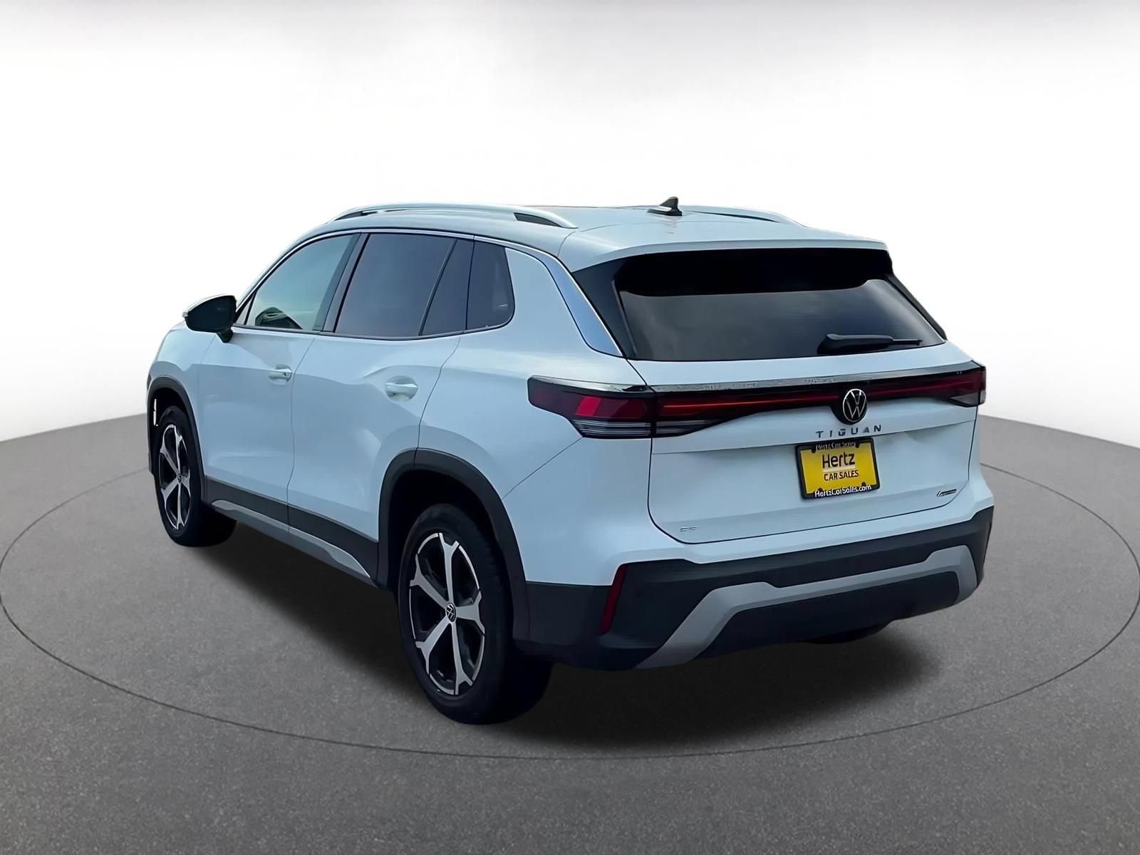 Thumbnail: 2026 Volkswagen Tiguan - 10