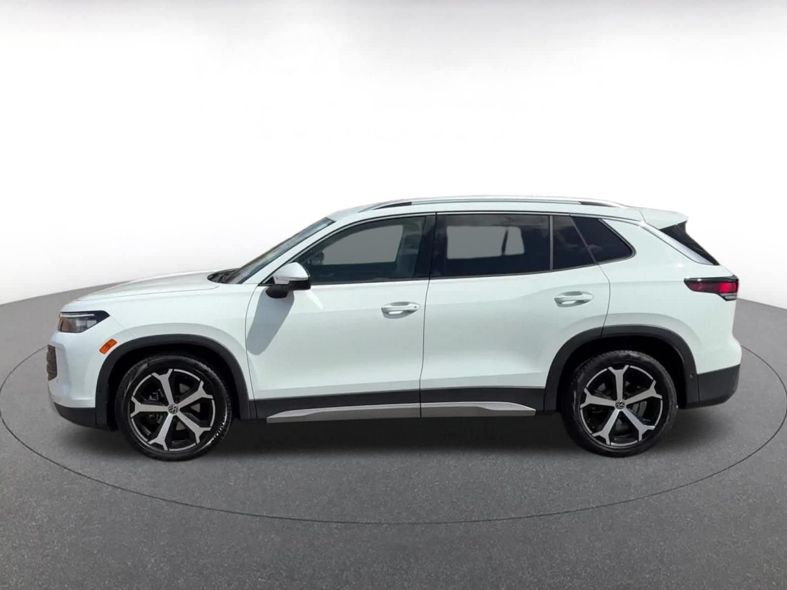 Thumbnail: 2026 Volkswagen Tiguan - 8