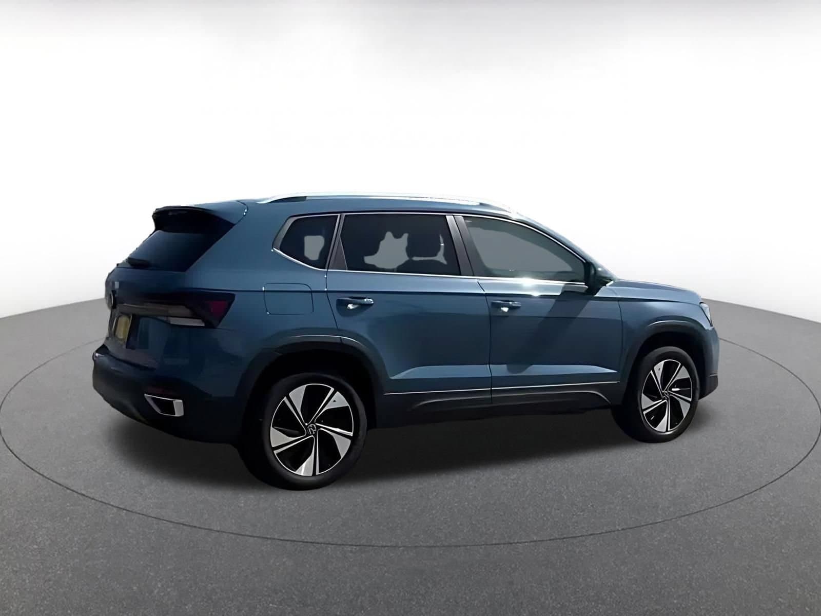 Thumbnail: 2026 Volkswagen Taos - 14