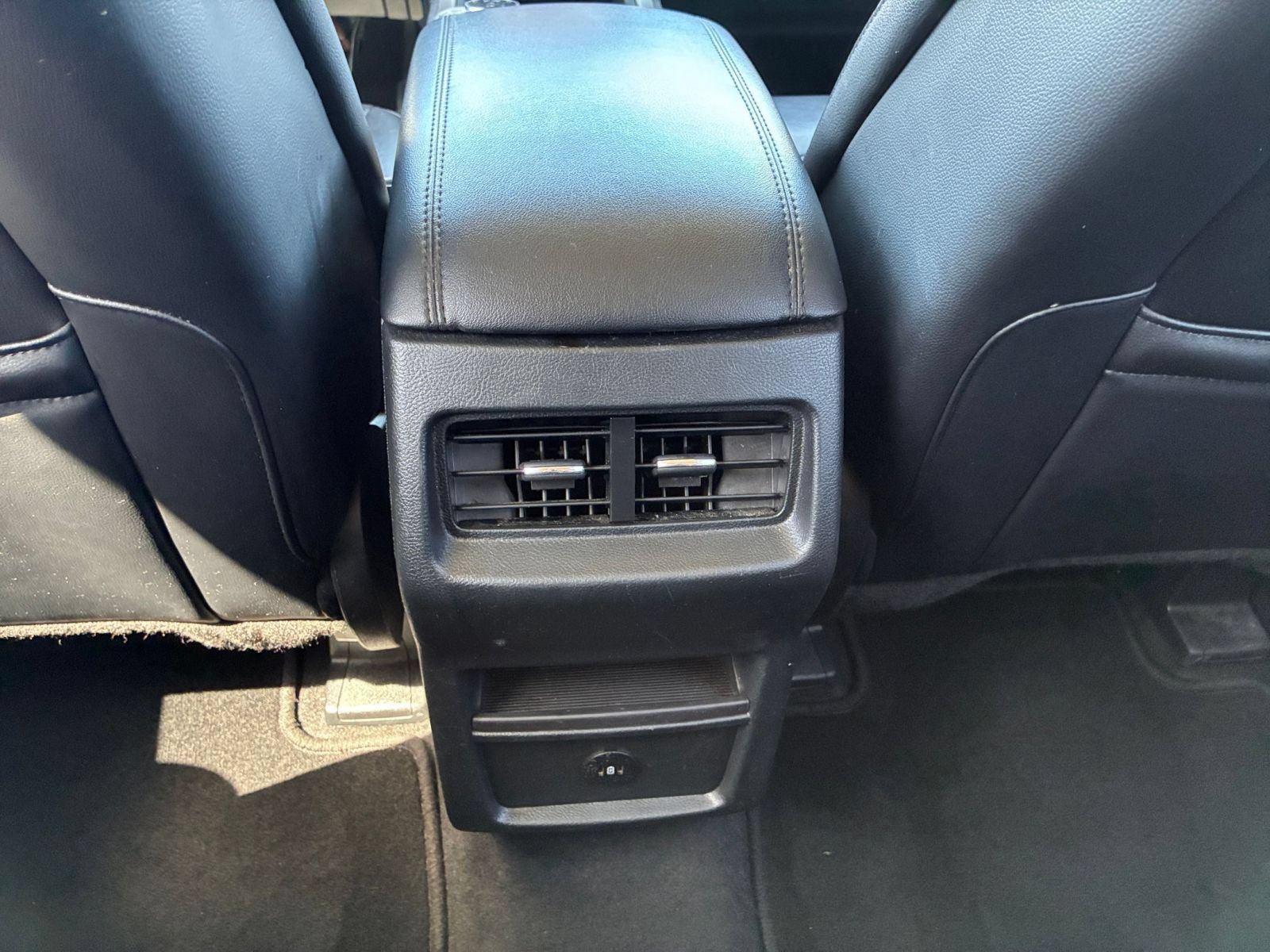 Thumbnail: 2024 Ford Edge - 22