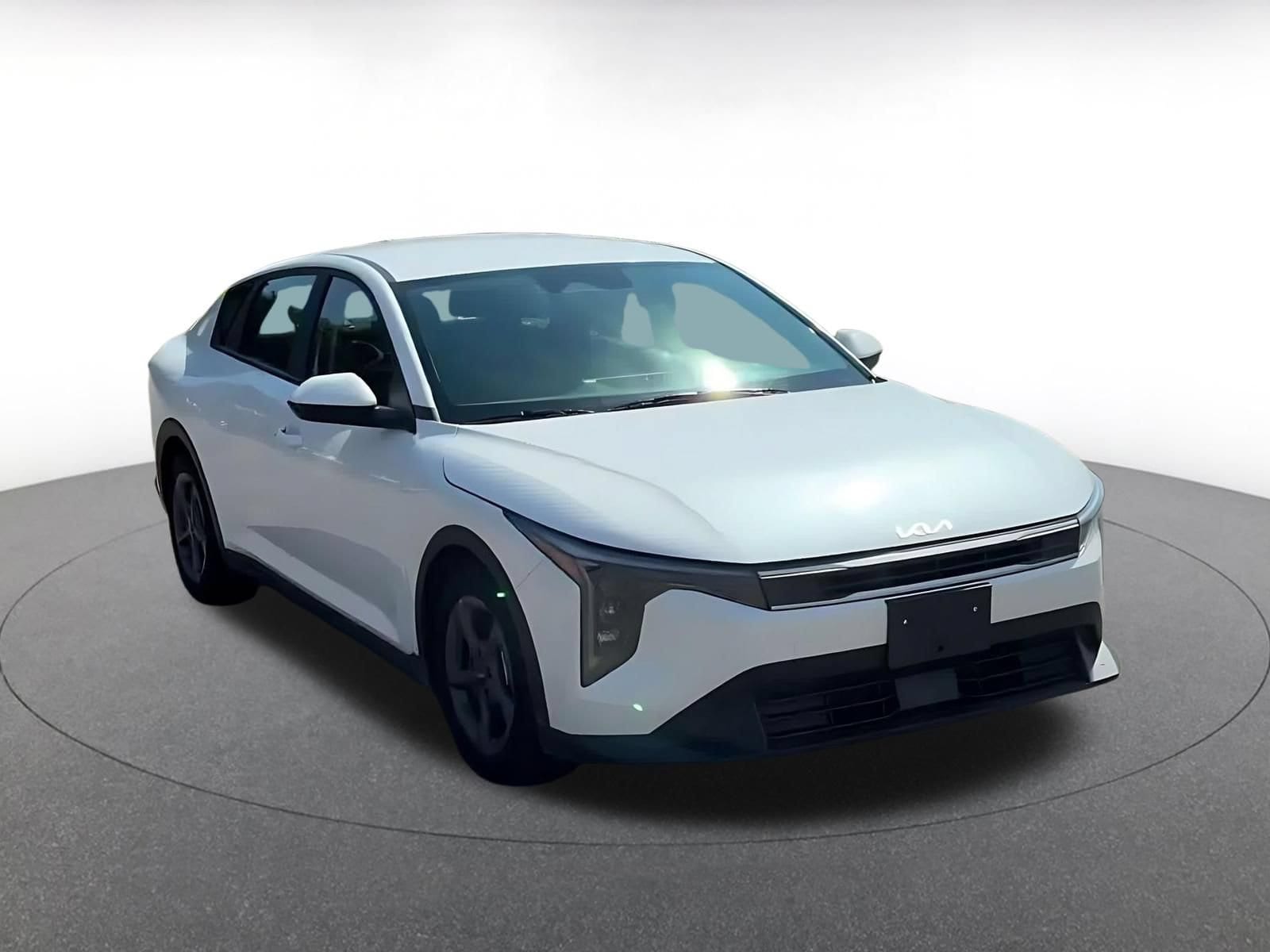 Thumbnail: 2025 Kia K4 - 3