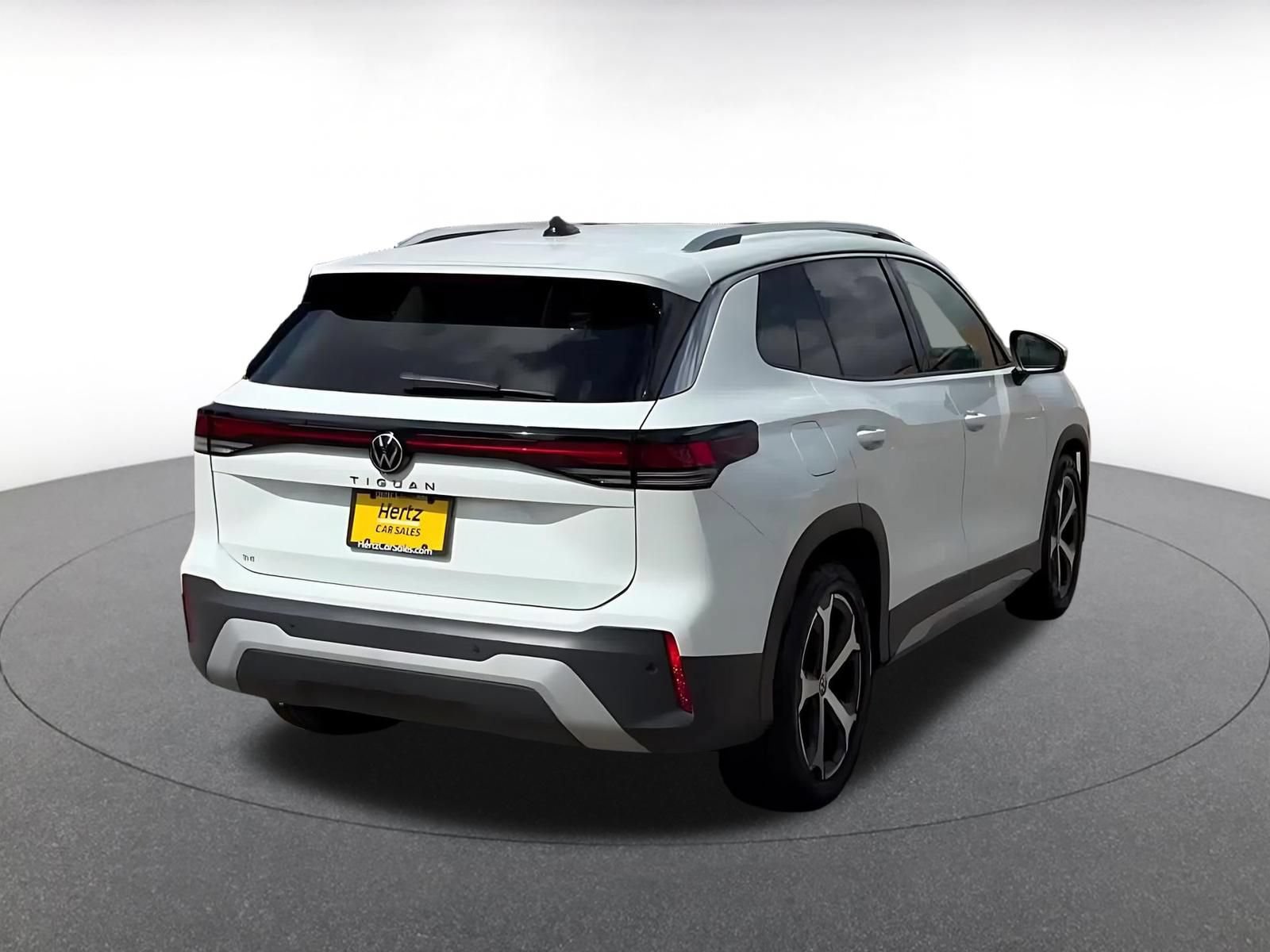 Thumbnail: 2026 Volkswagen Tiguan - 13