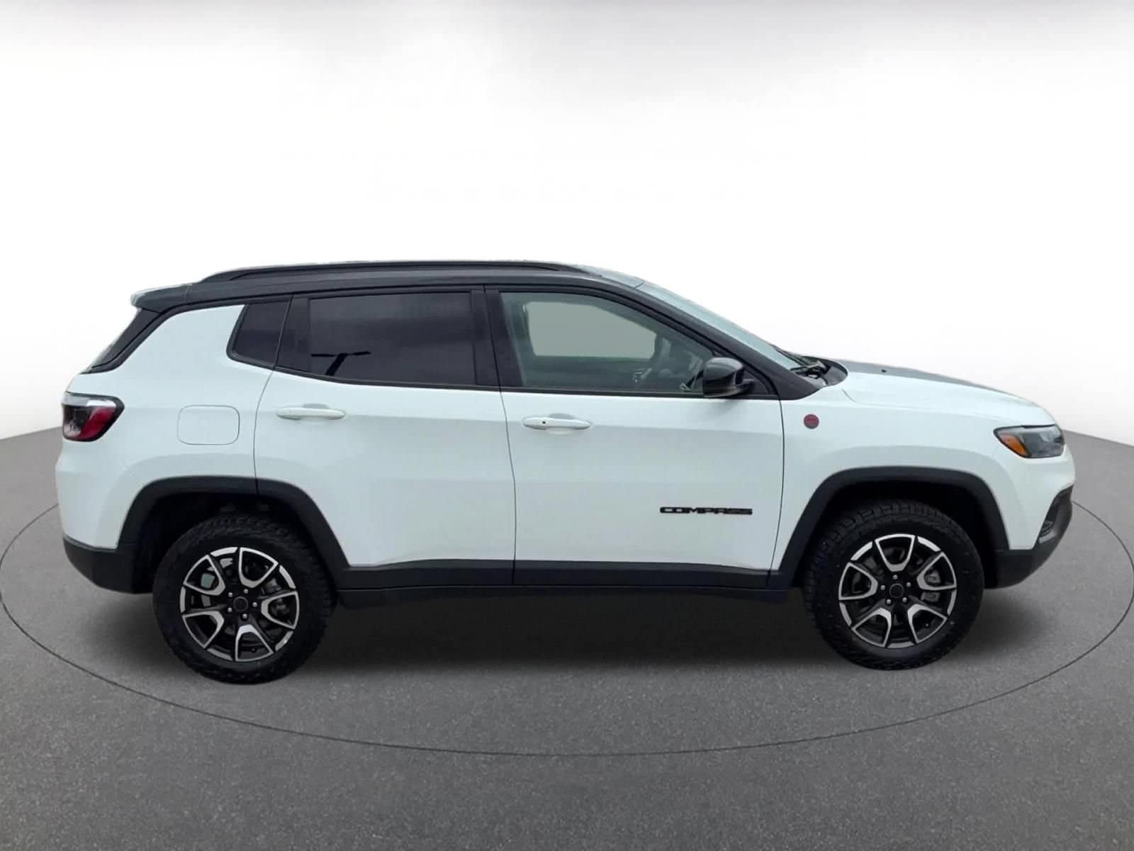 Thumbnail: 2025 Jeep Compass - 15