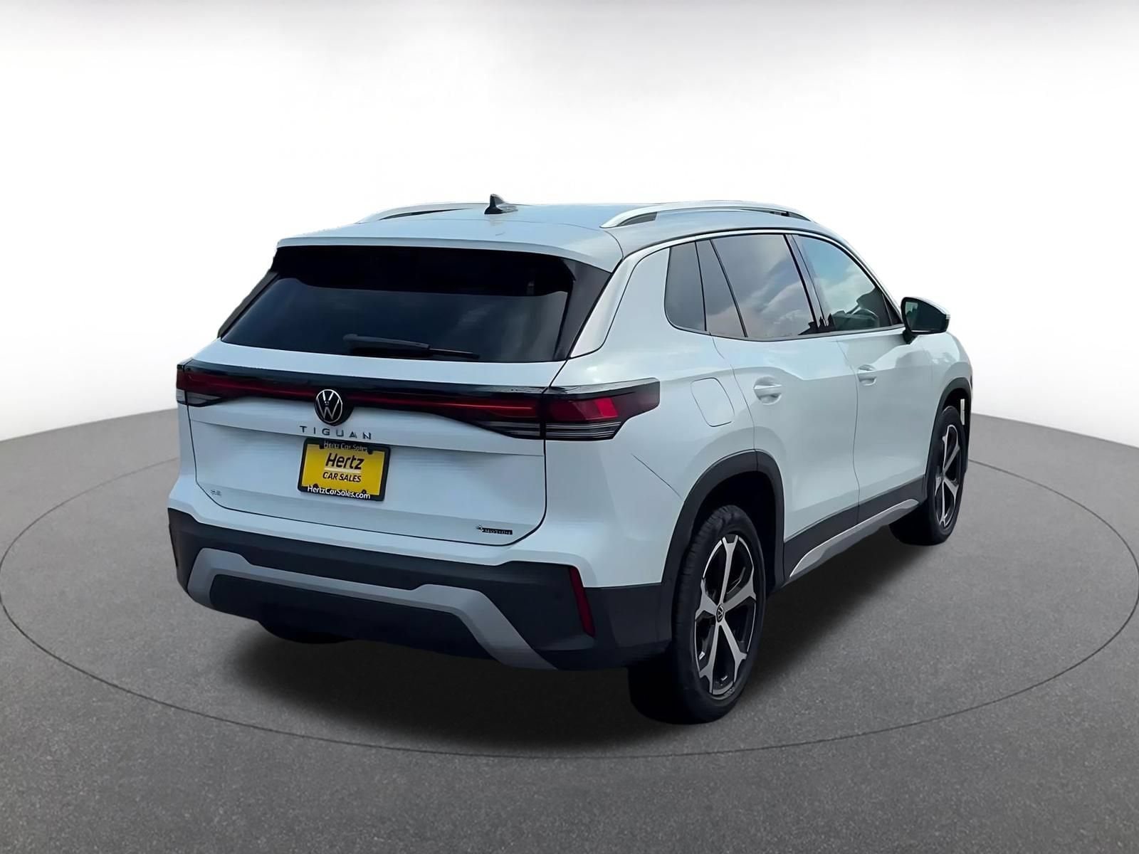 Thumbnail: 2026 Volkswagen Tiguan - 14