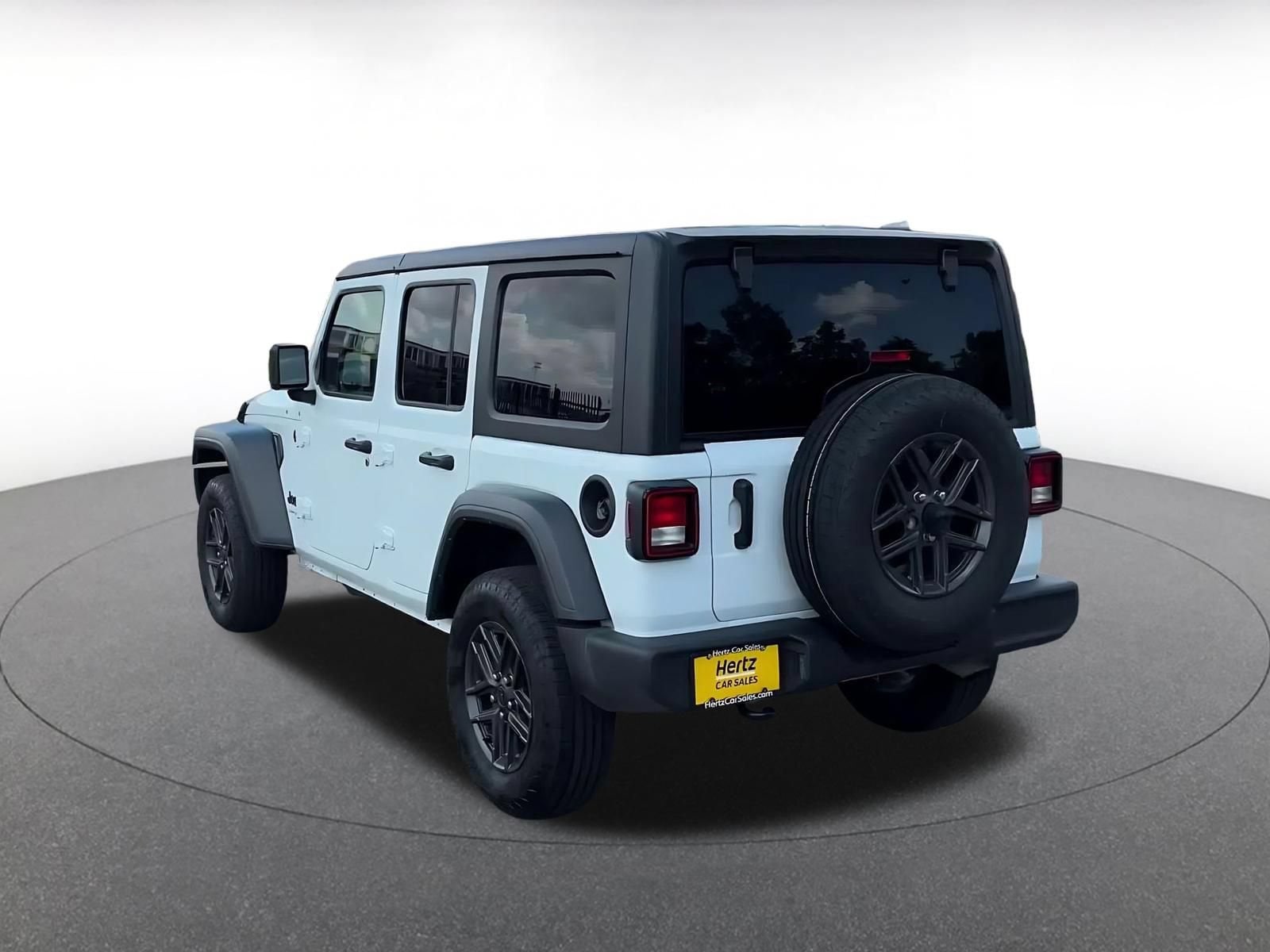 Thumbnail: 2025 Jeep Wrangler - 10