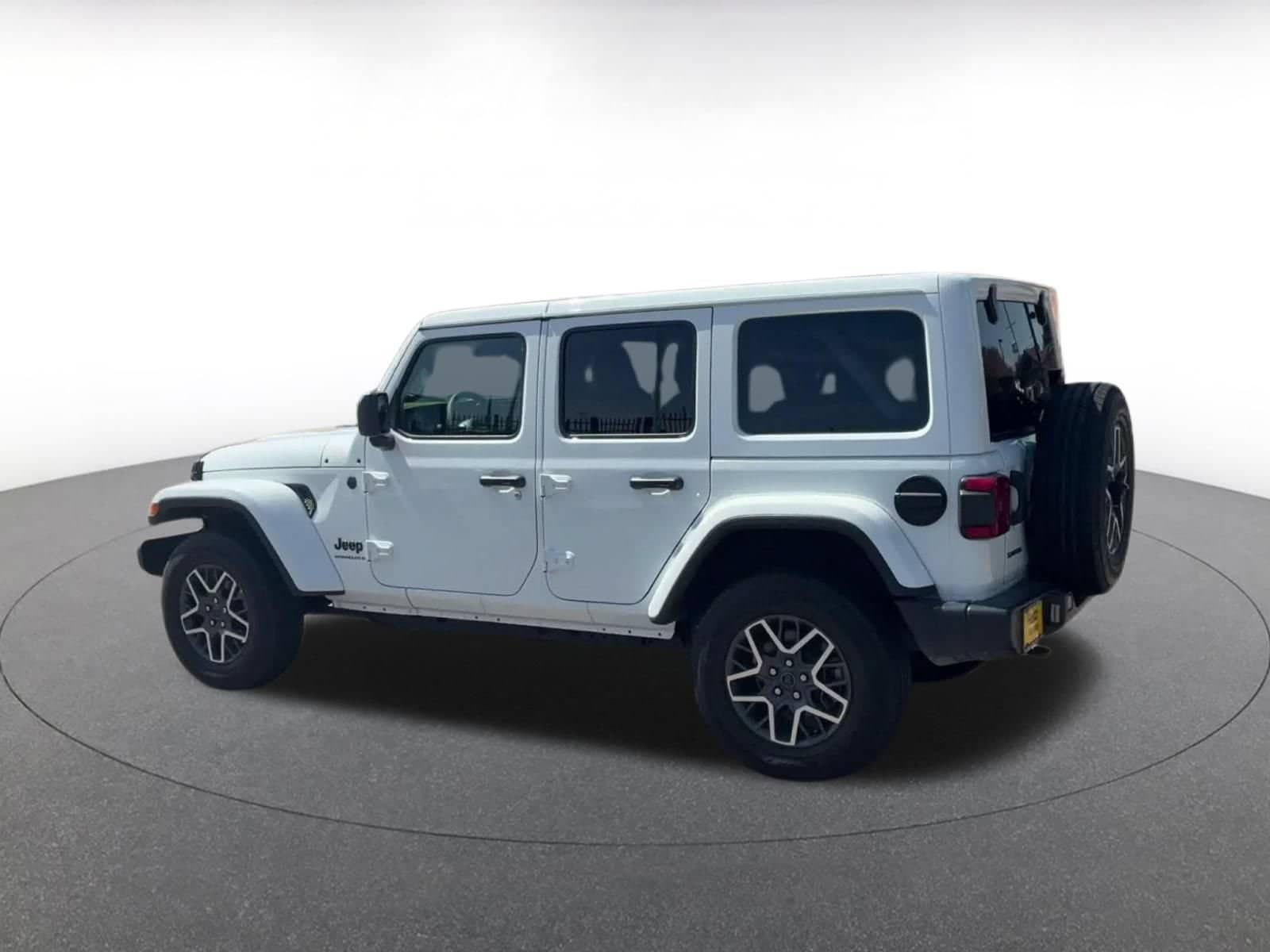 Thumbnail: 2025 Jeep Wrangler - 9