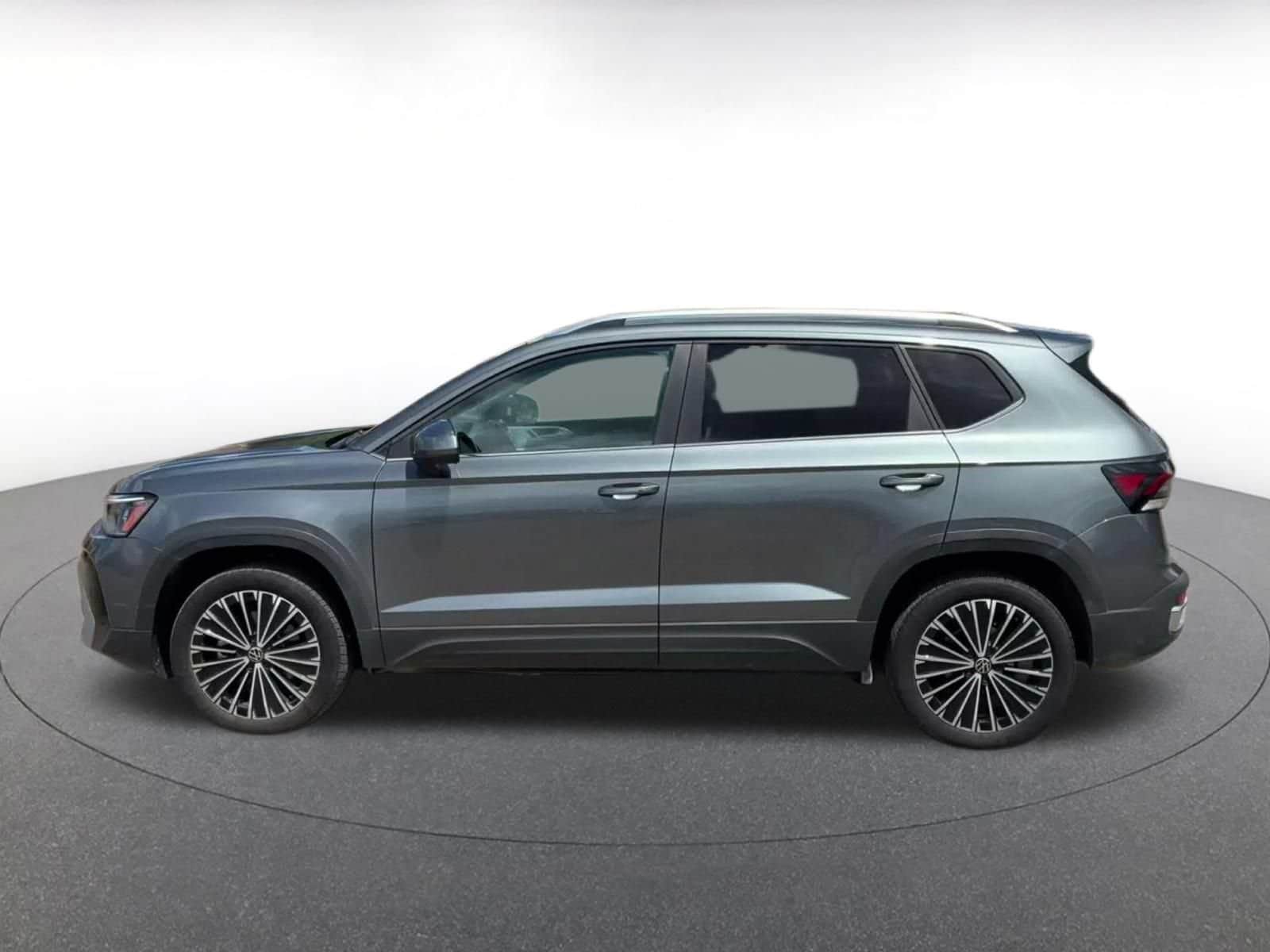 Thumbnail: 2026 Volkswagen Taos - 8
