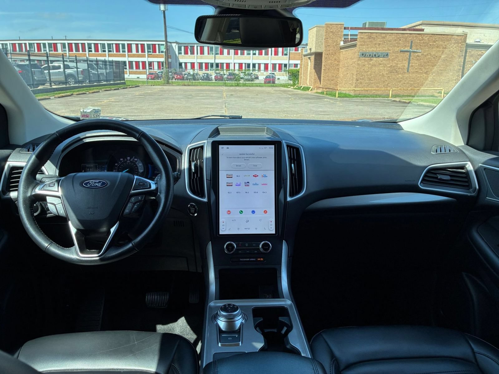 Thumbnail: 2024 Ford Edge - 32