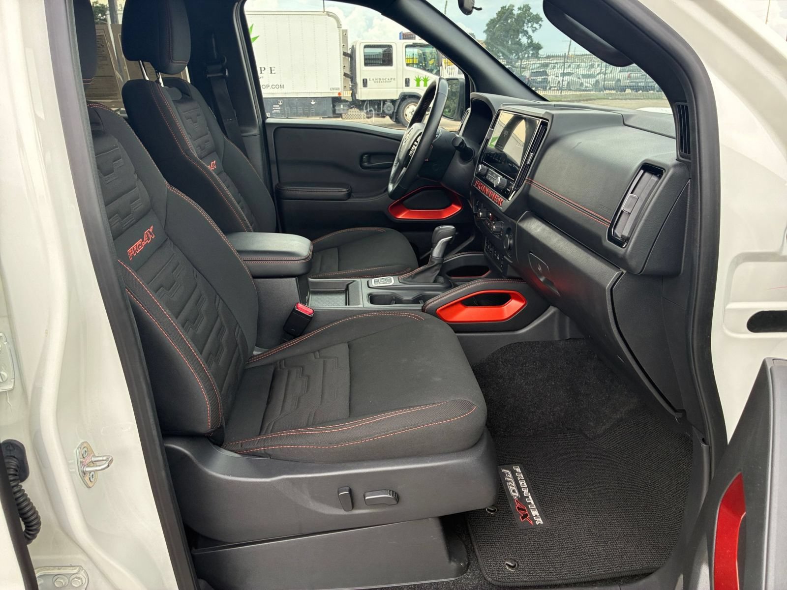 Thumbnail: 2026 Nissan Frontier - 35