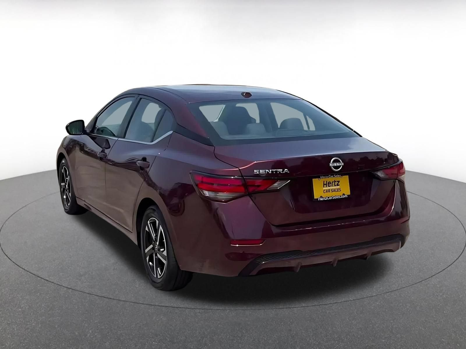 Thumbnail: 2025 Nissan Sentra - 10
