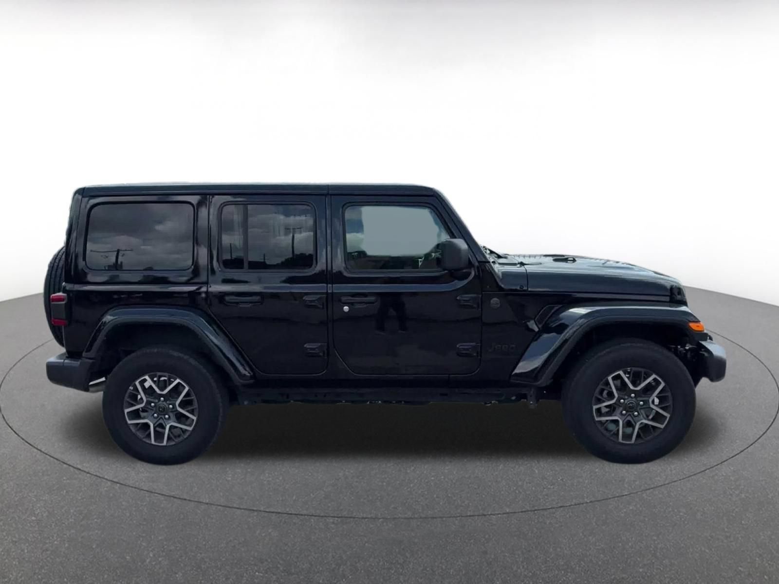 Thumbnail: 2025 Jeep Wrangler - 15