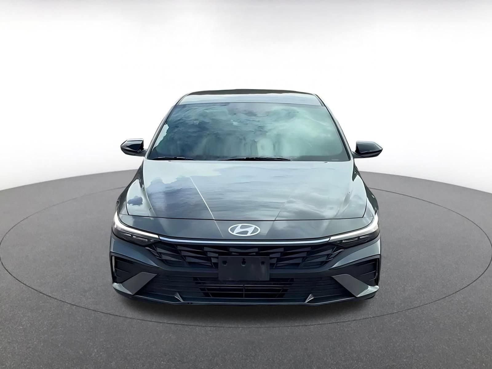 Thumbnail: 2026 Hyundai Elantra - 4