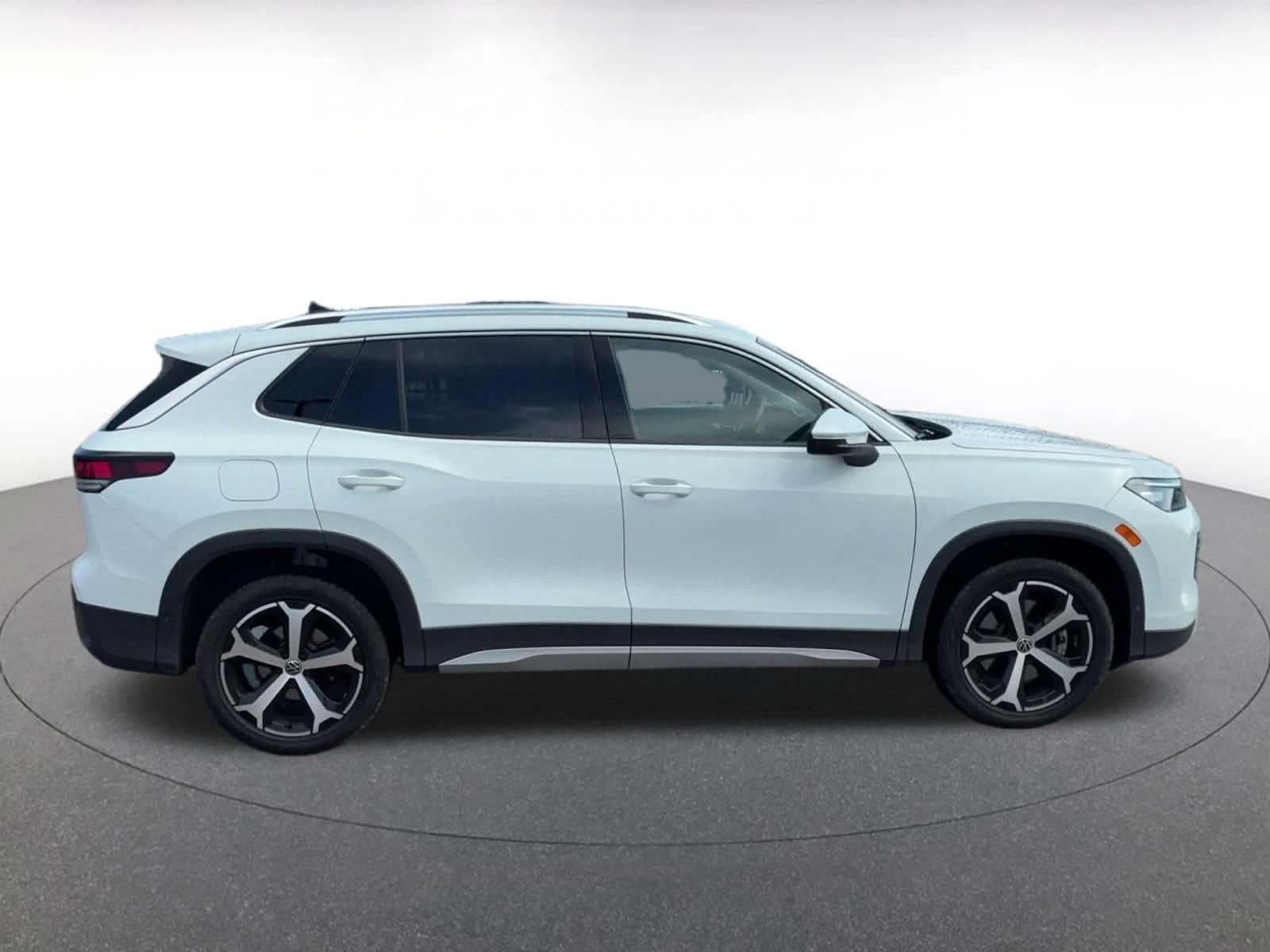 Thumbnail: 2026 Volkswagen Tiguan - 15