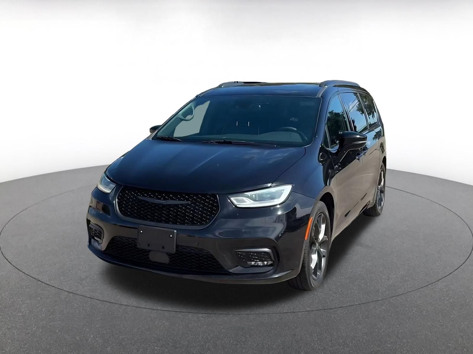 Thumbnail: 2025 Chrysler Pacifica - 6