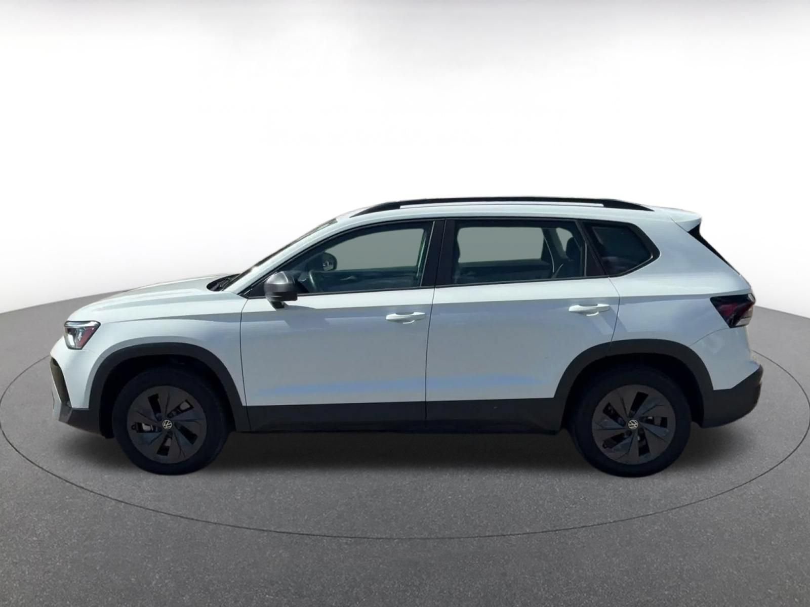 Thumbnail: 2026 Volkswagen Taos - 8