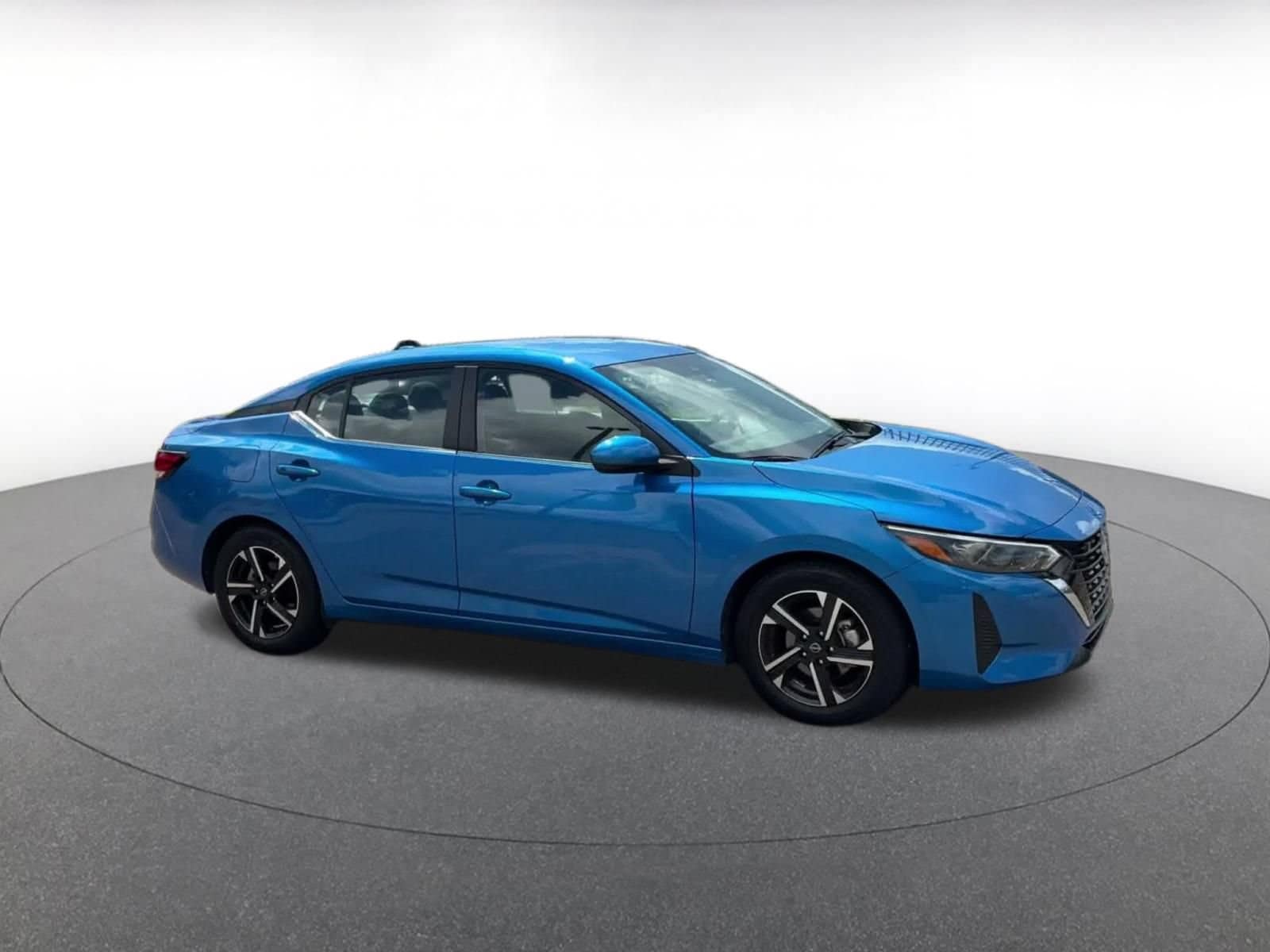 Thumbnail: 2025 Nissan Sentra - 2