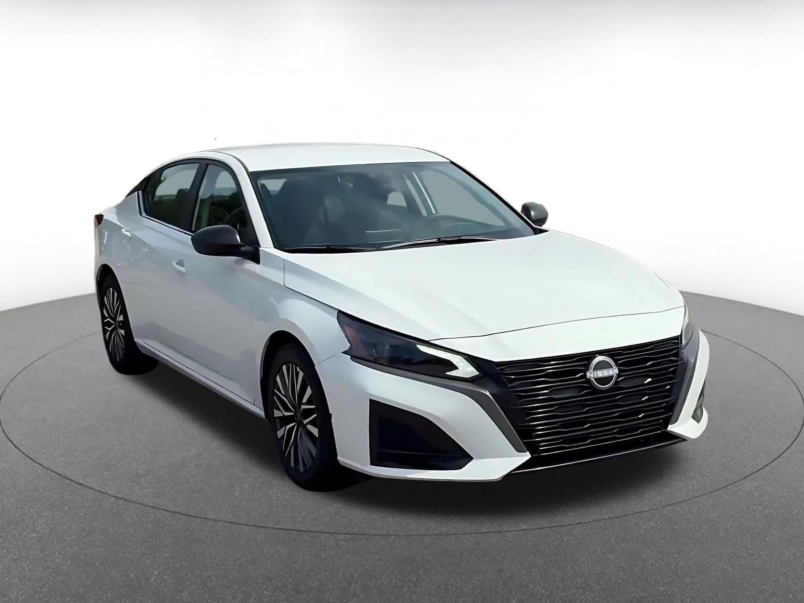 Thumbnail: 2026 Nissan Altima - 3