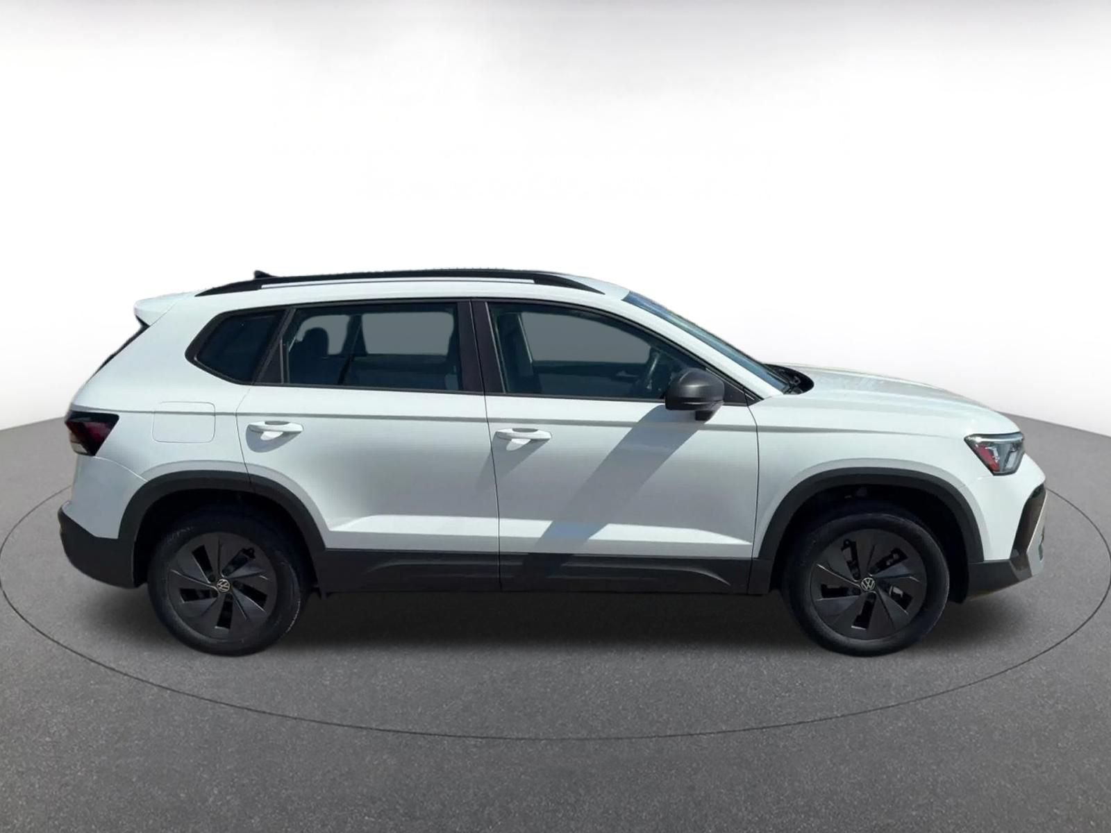 Thumbnail: 2026 Volkswagen Taos - 15