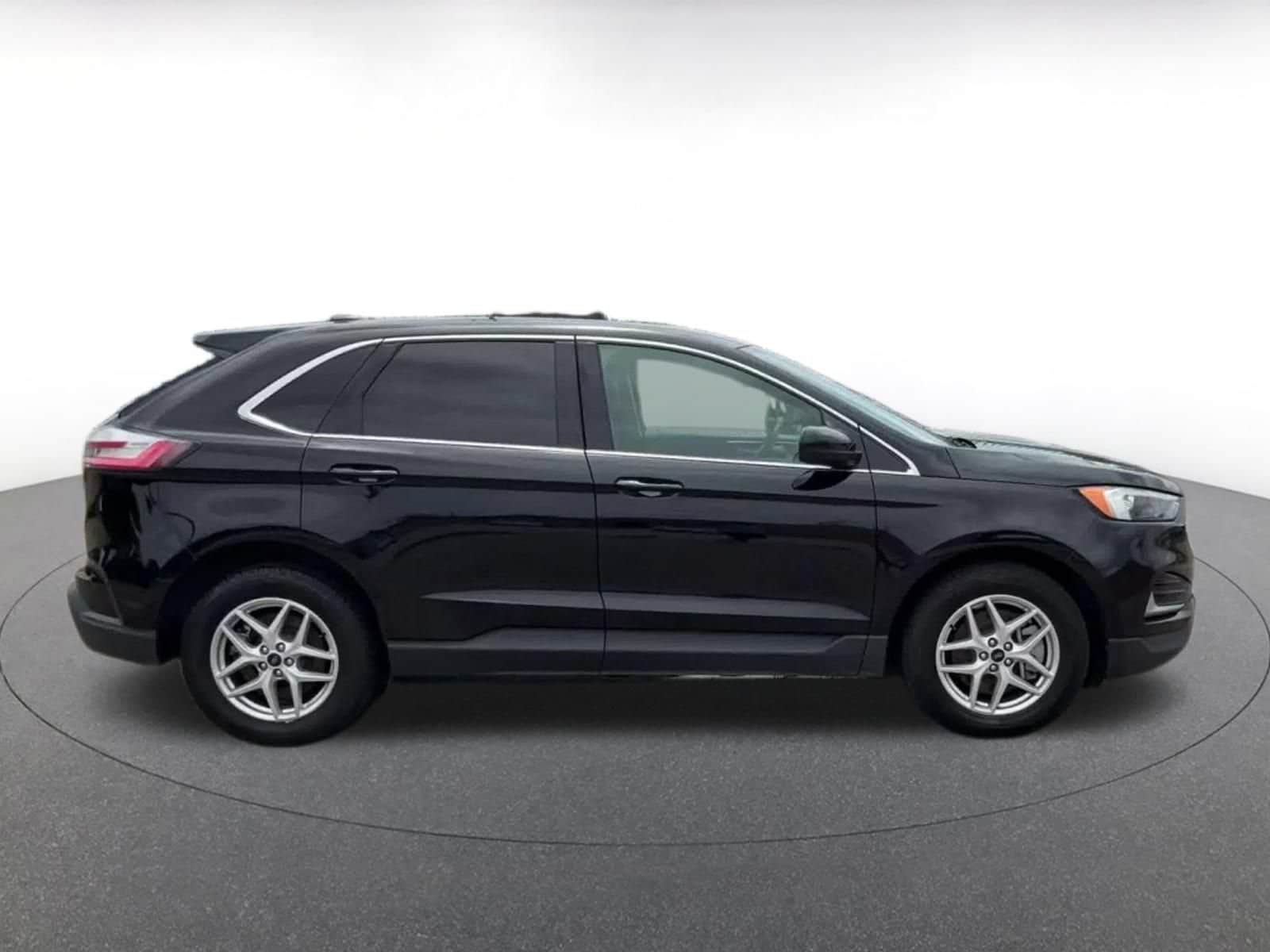 Thumbnail: 2024 Ford Edge - 15