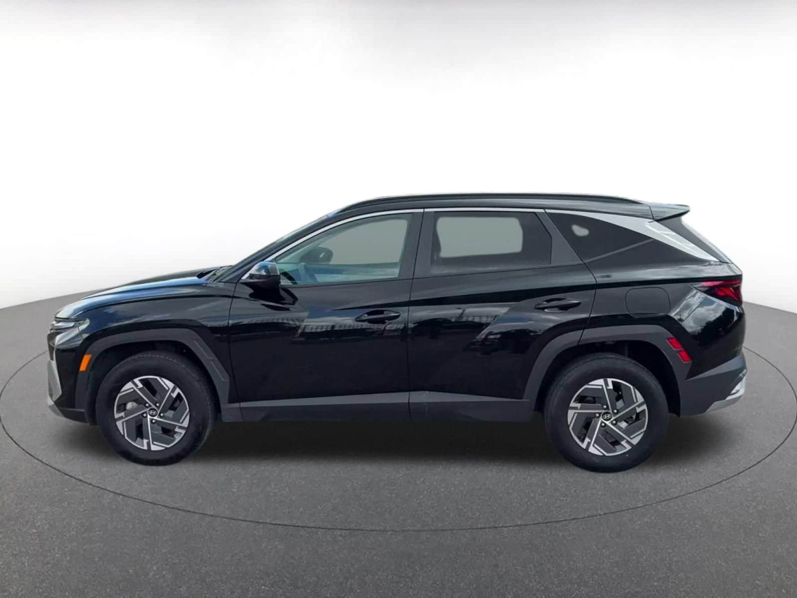 Thumbnail: 2025 Hyundai Tucson - 8