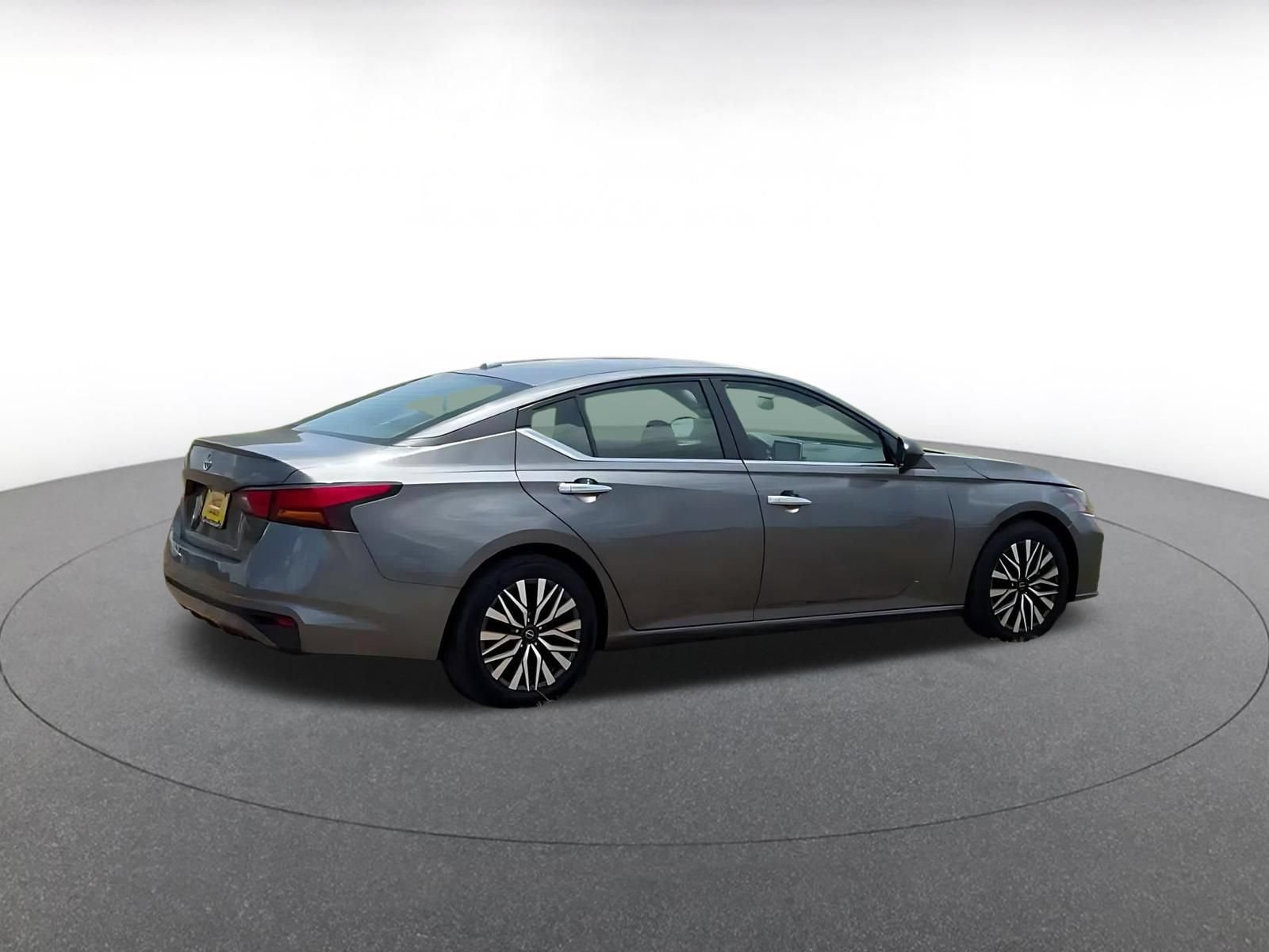 Thumbnail: 2025 Nissan Altima - 13